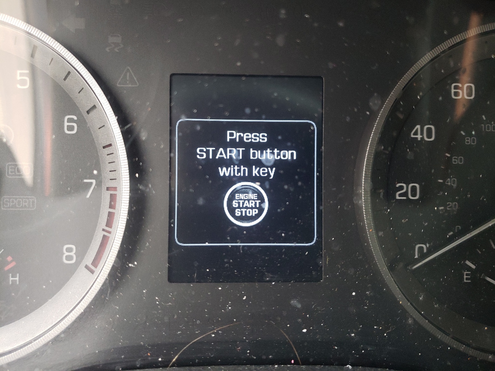 صورة رقم 8 من المزاد - 2016 HYUNDAI TUCSON LIM مع VIN KM8J3CA21GU203524