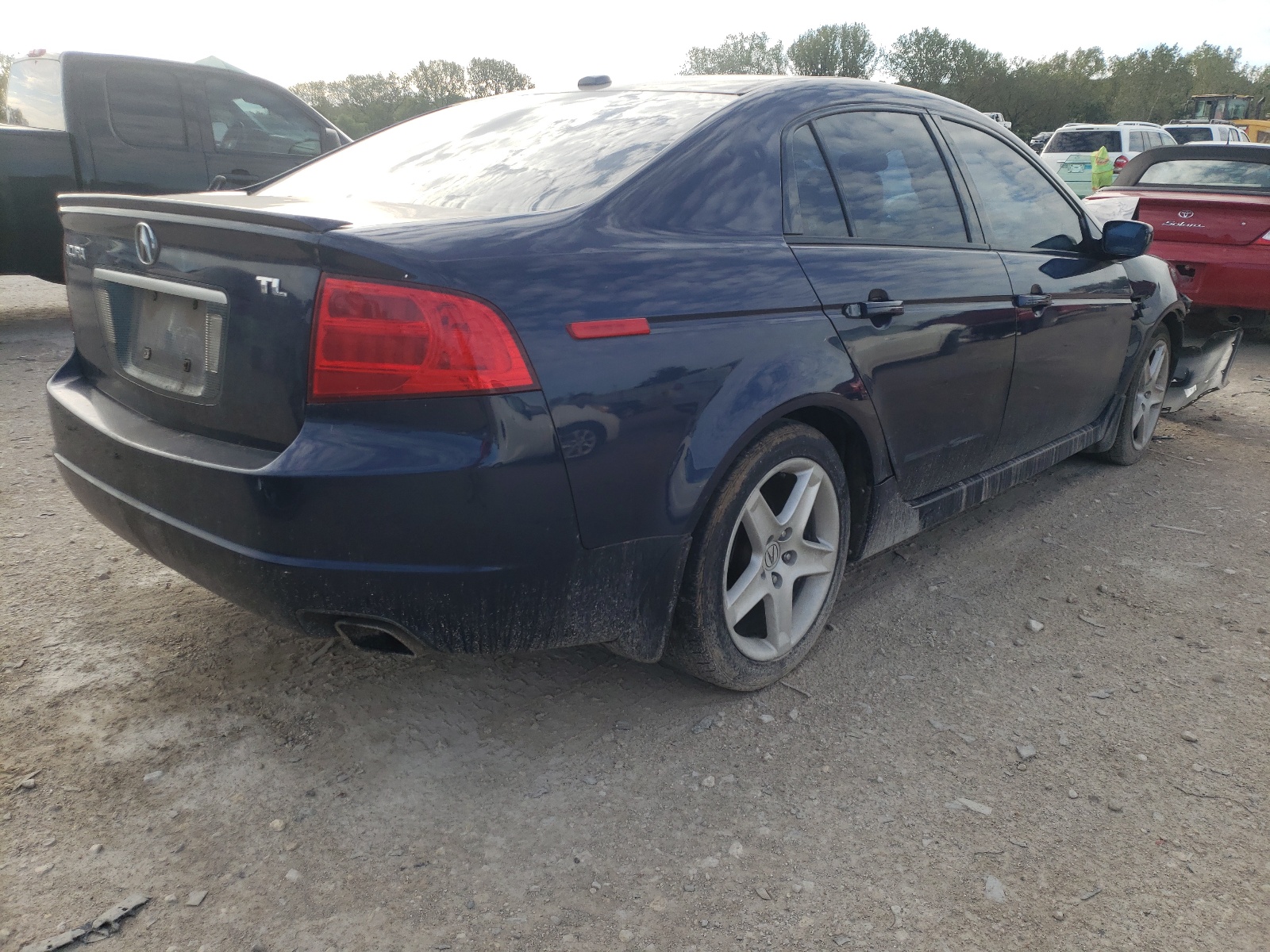 Photo 14 from auction – 2004 ACURA TL with VIN 19UUA66264A073739