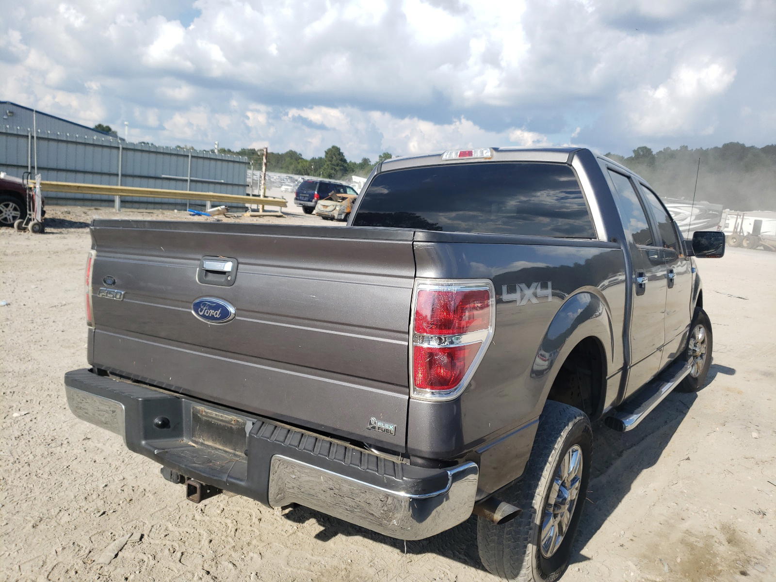Photo 4 from auction – 2010 FORD F150 SUPER with VIN 1FTFW1EV3AFD62339