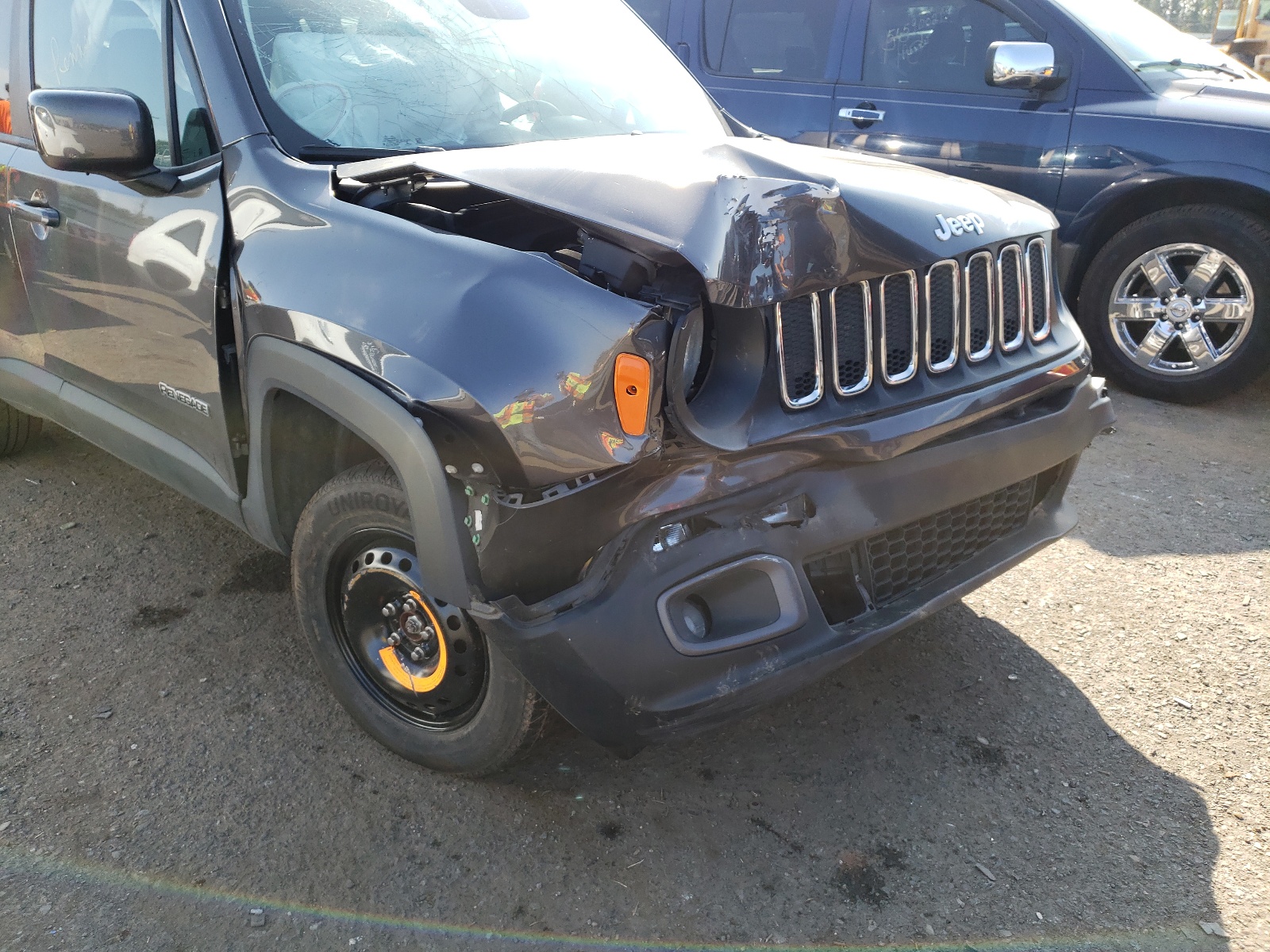 Photo 9 from auction – 2016 JEEP RENEGADE L with VIN ZACCJBBT0GPD65232