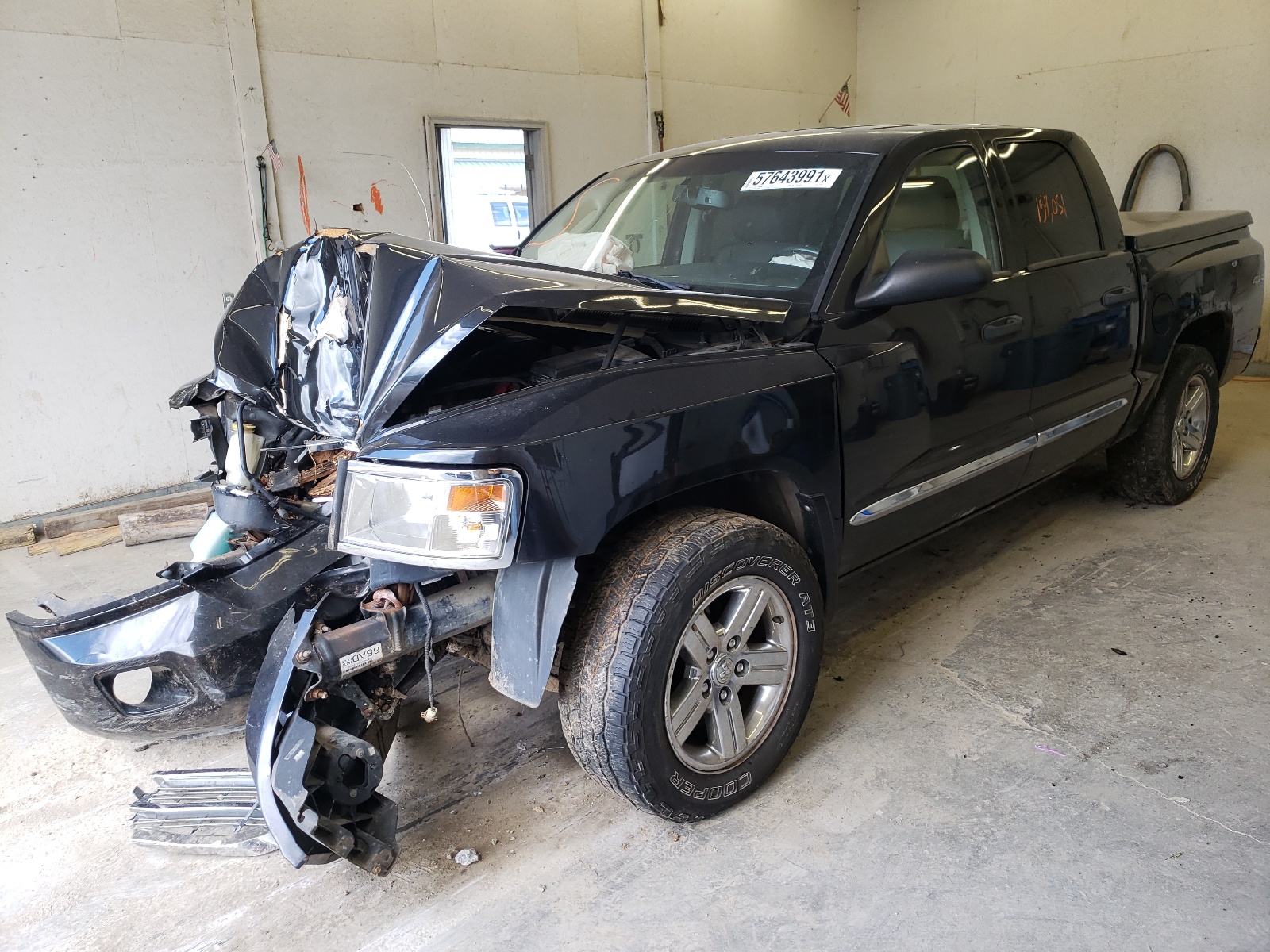 Photo 2 from auction – 2010 DODGE DAKOTA LAR with VIN 1D7CW5GK3AS135596