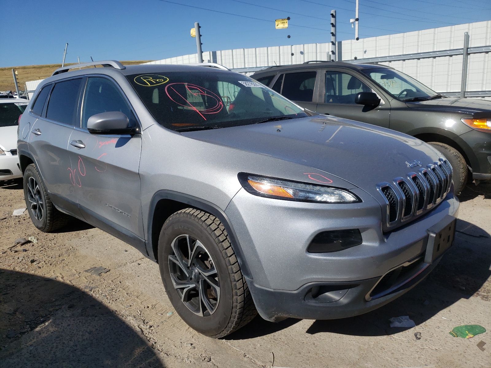 JEEP CHEROKEE L 2015 with VIN 1C4PJMDB3FW513960 - Photo from auction