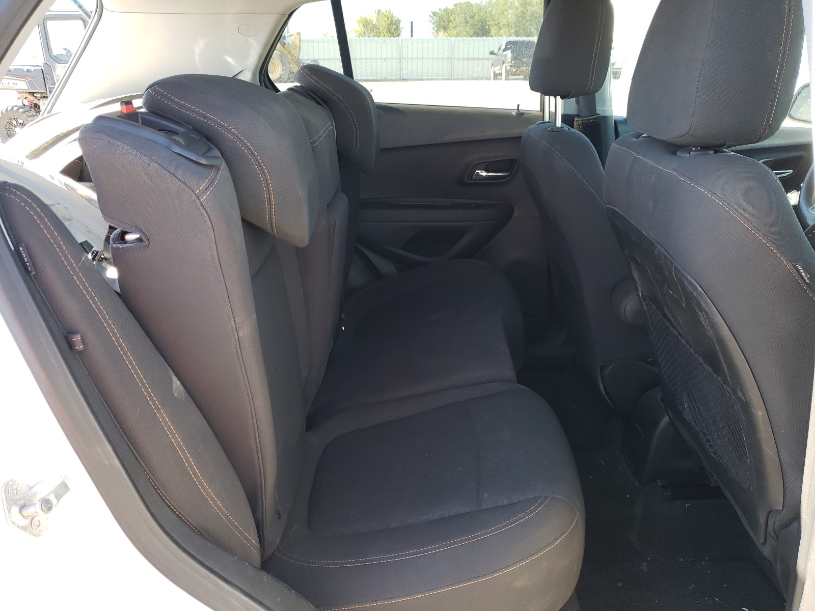 Zdjęcie 6 z aukcji – 2019 CHEVROLET TRAX LS z VIN 3GNCJNSB4KL282386