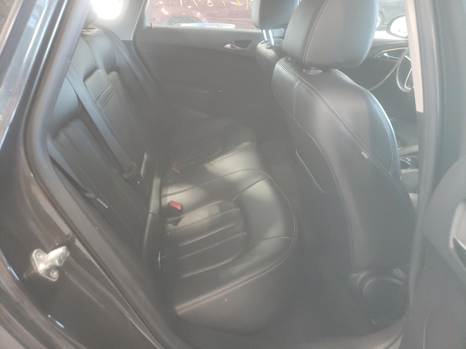Photo 6 from auction – 2015 BUICK VERANO with VIN 1G4PS5SK6F4113081