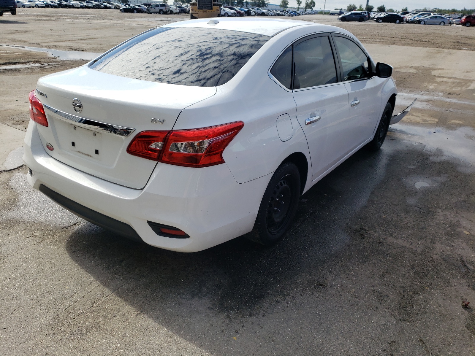 Photo 4 from auction – 2016 NISSAN SENTRA S with VIN 3N1AB7AP7GY240328