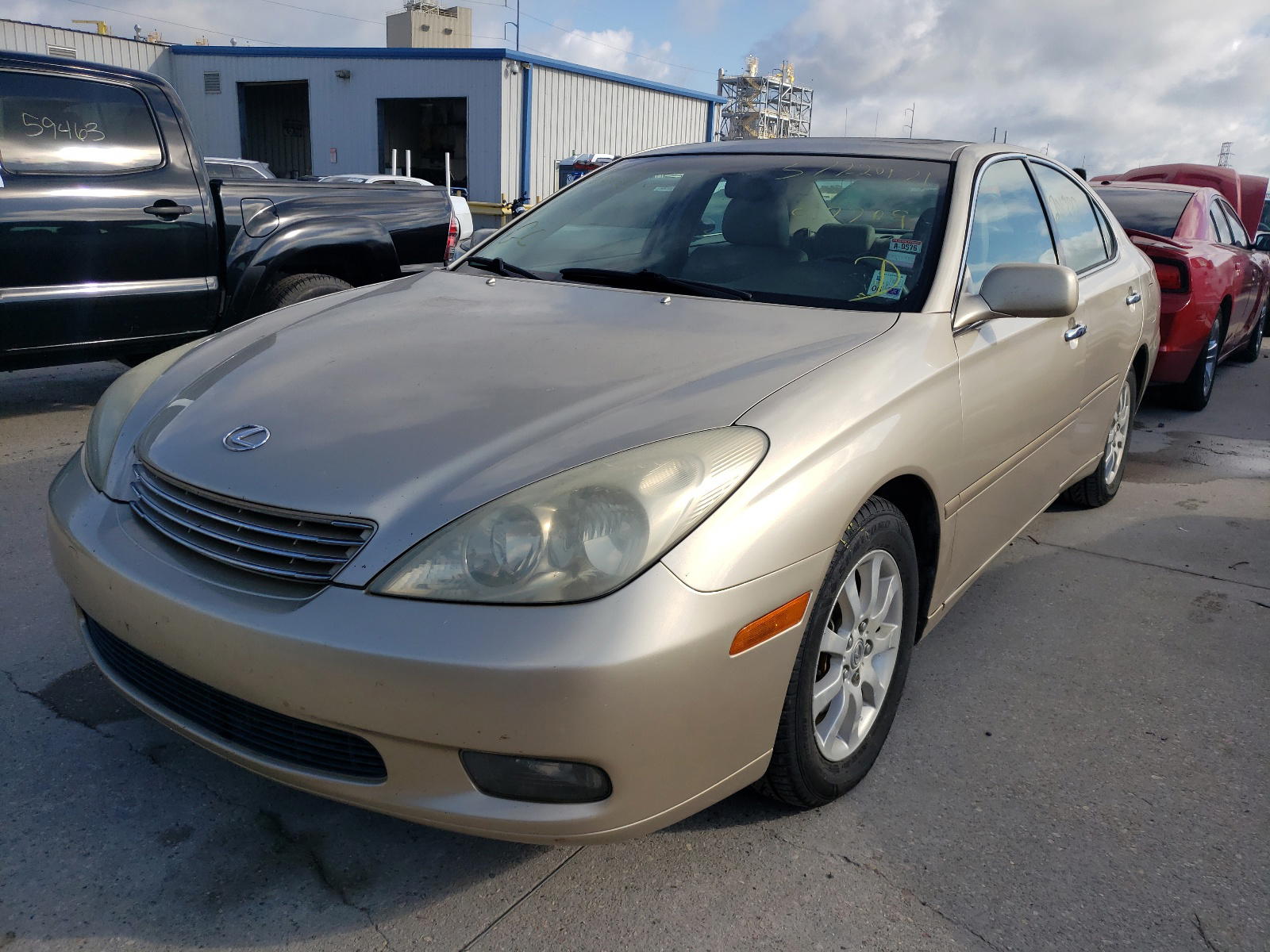 Photo 2 from auction – 2004 LEXUS ES 330 with VIN JTHBA30G345017709