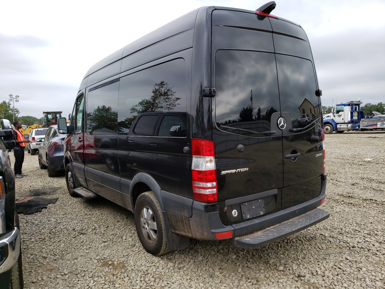 Photo 3 from auction – 2018 MERCEDES-BENZ SPRINTER 2 with VIN 8BRPE7CD6JE155162