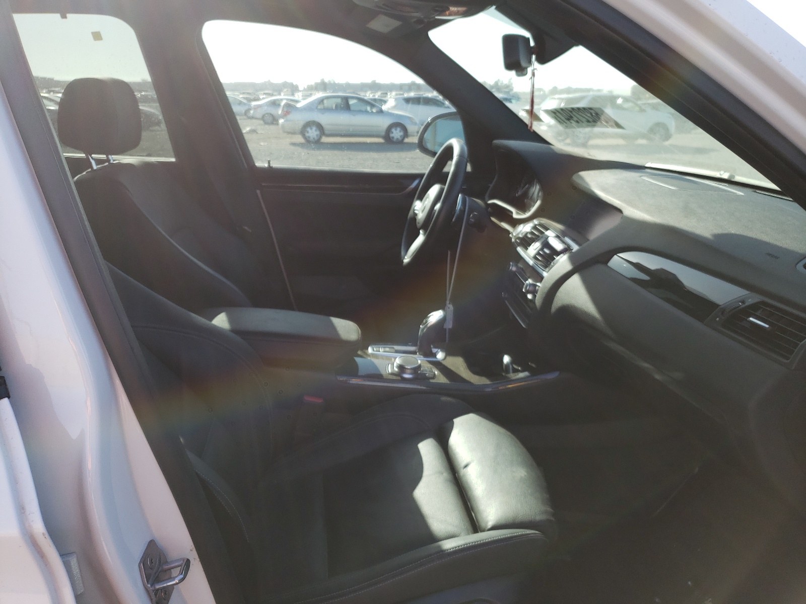 Photo 5 from auction – 2017 BMW X3 XDRIVE2 with VIN 5UXWX9C51H0D95594