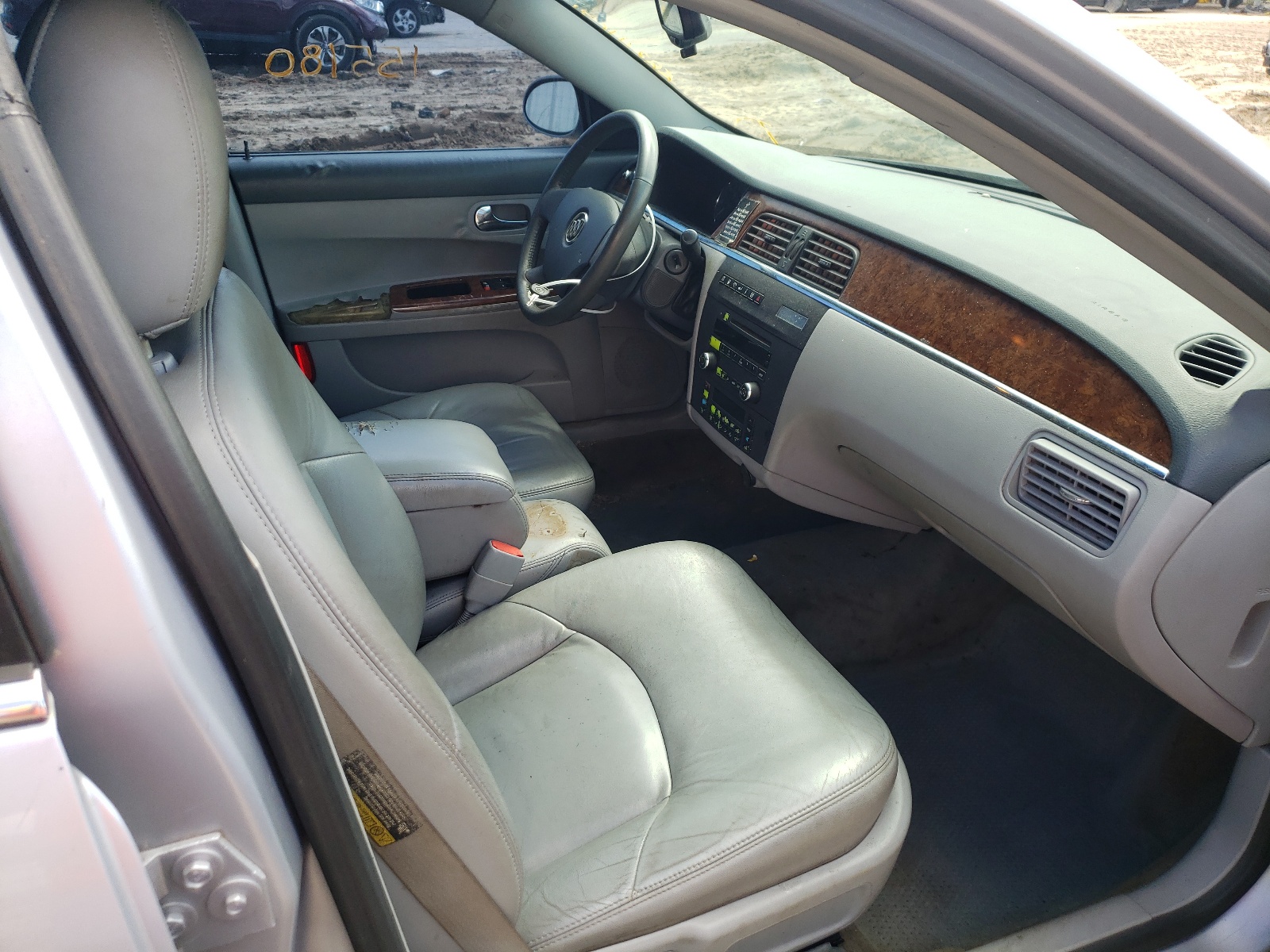 Photo 5 from auction – 2005 BUICK LACROSSE C with VIN 2G4WD532251266703