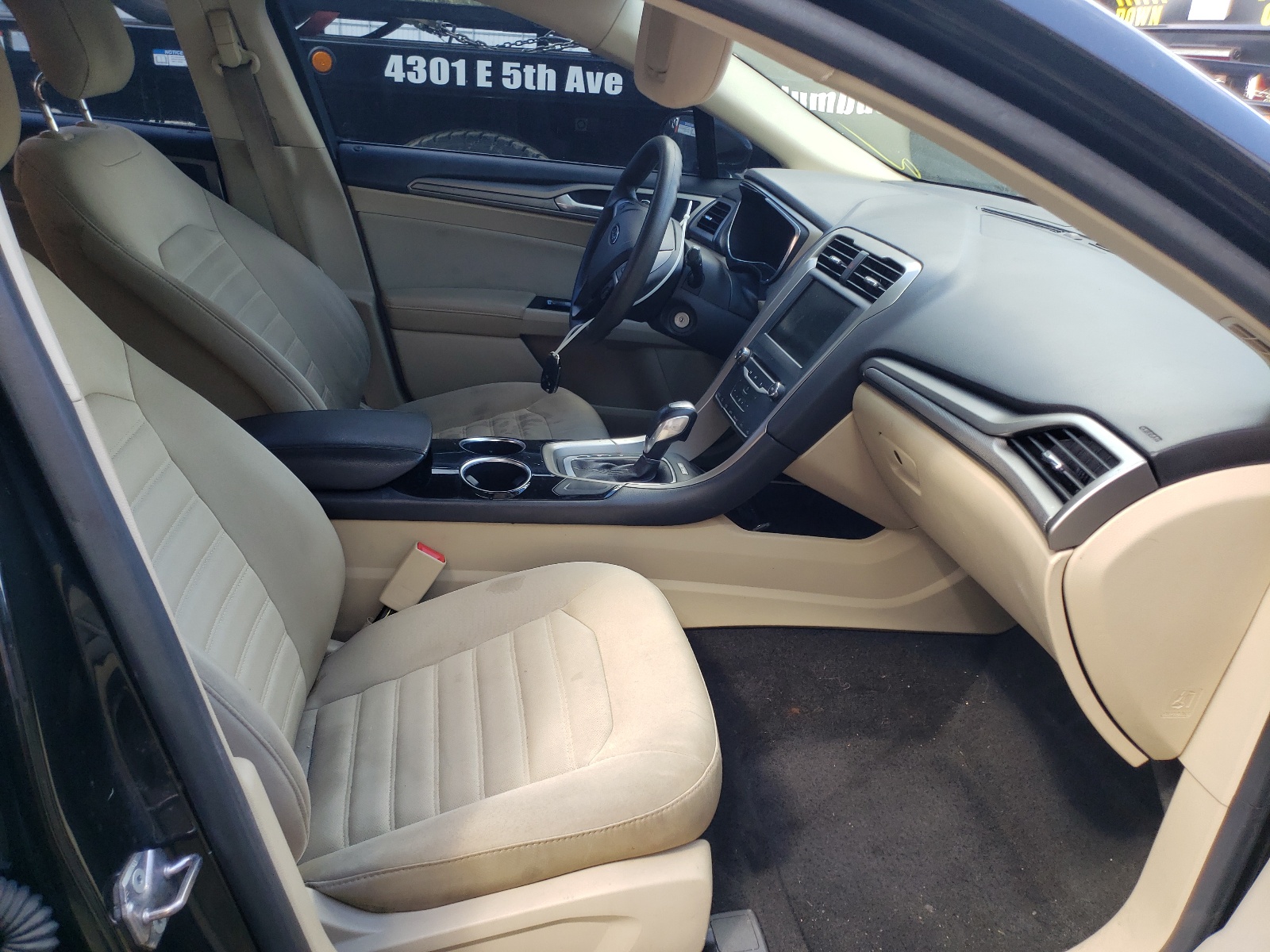 Photo 5 from auction – 2013 FORD FUSION SE with VIN 3FA6P0HR9DR158762