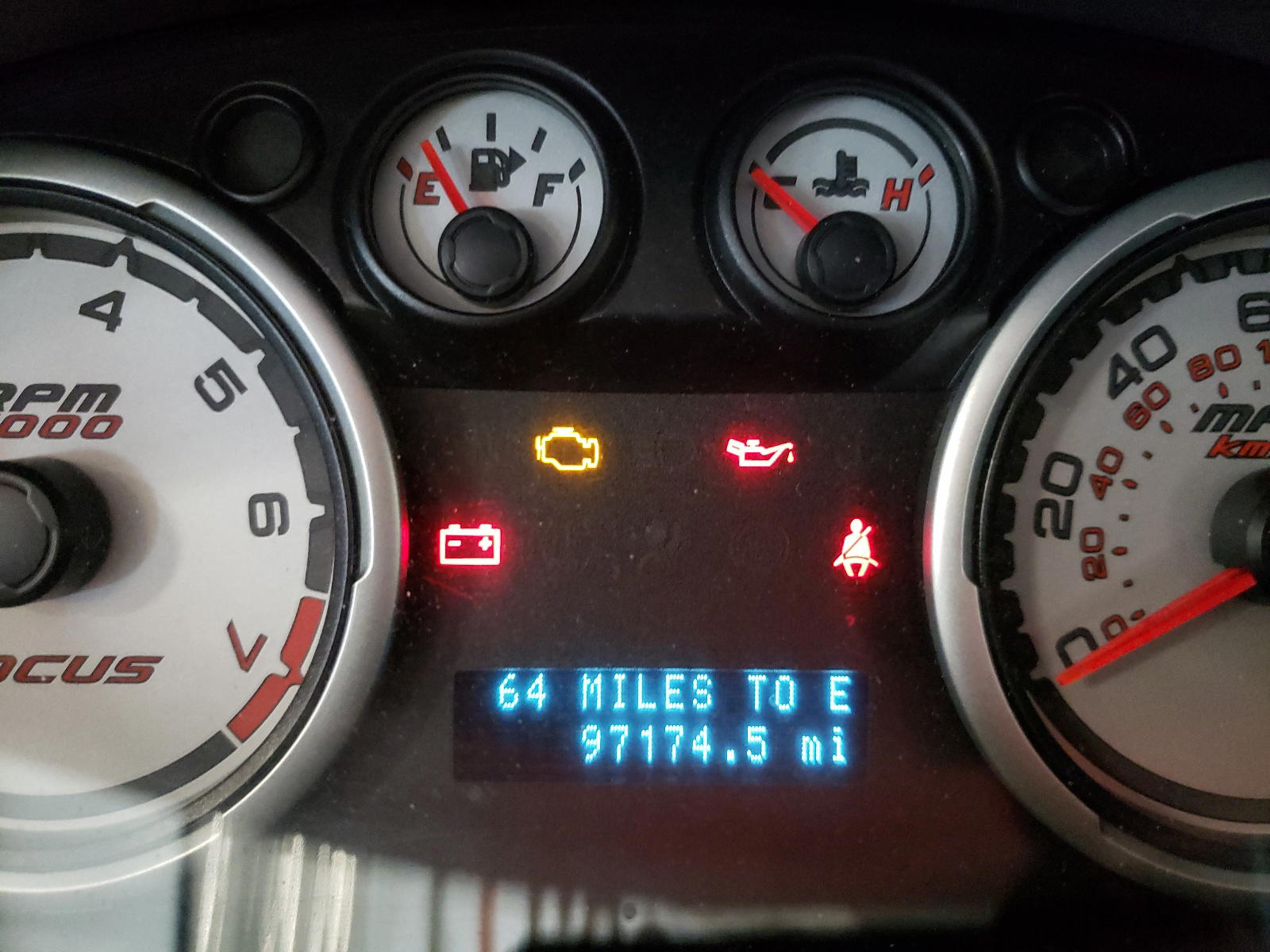 Photo 8 from auction – 2008 FORD FOCUS SE with VIN 1FAHP35N98W253191