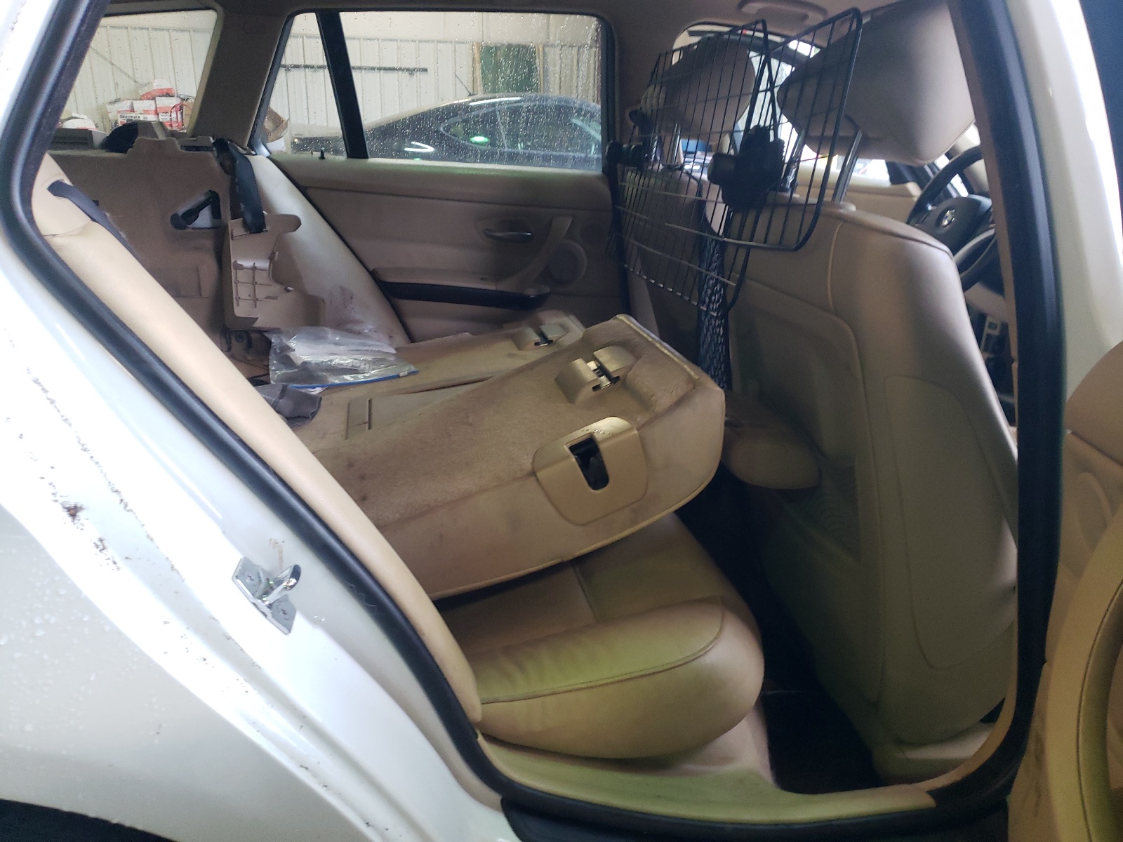 Photo 6 from auction – 2007 BMW 328 XIT with VIN WBAVT73527FZ36154