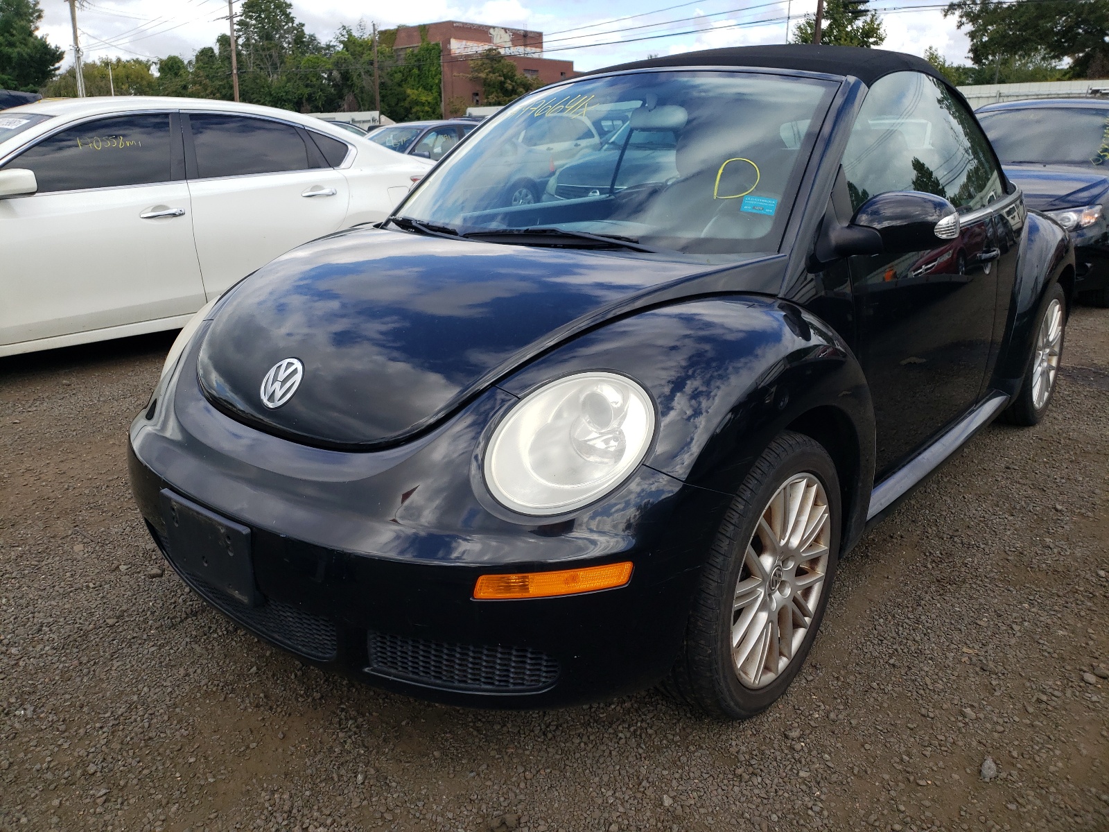 Photo 2 from auction – 2007 VOLKSWAGEN NEW BEETLE with VIN 3VWRF31Y97M408917