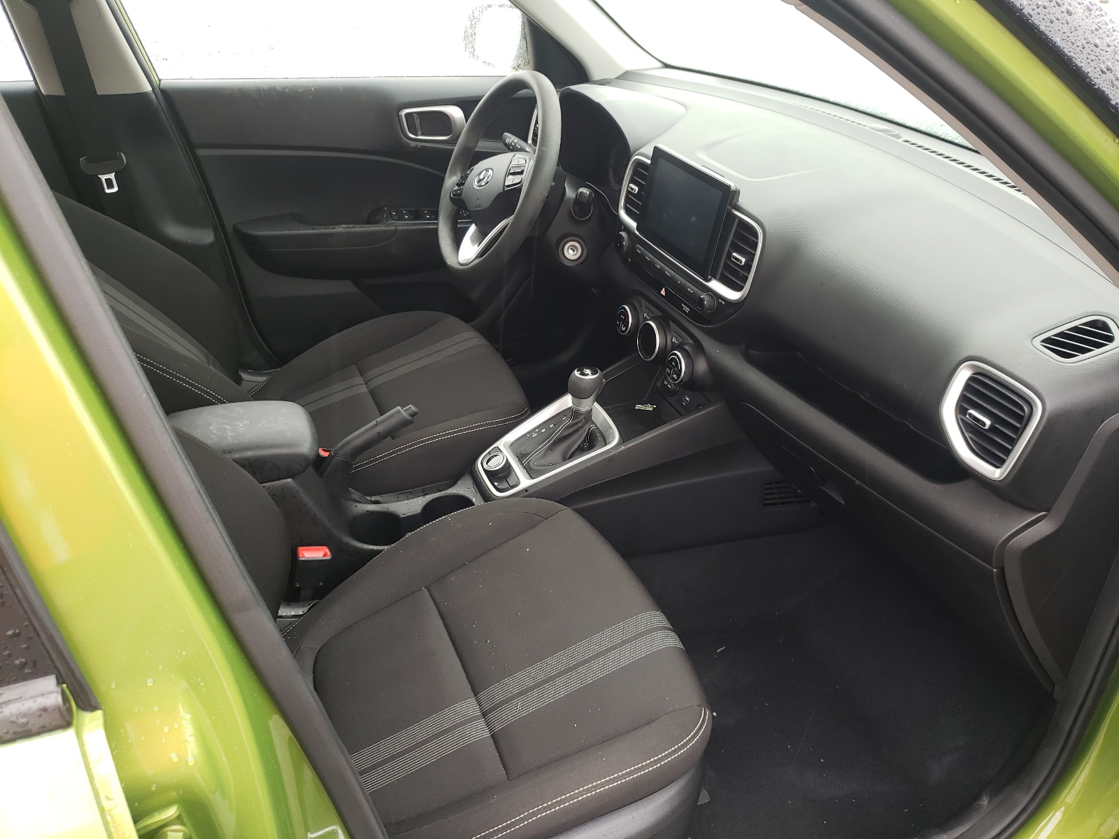 Photo 5 from auction – 2020 HYUNDAI VENUE SEL with VIN KMHRC8A38LU047338