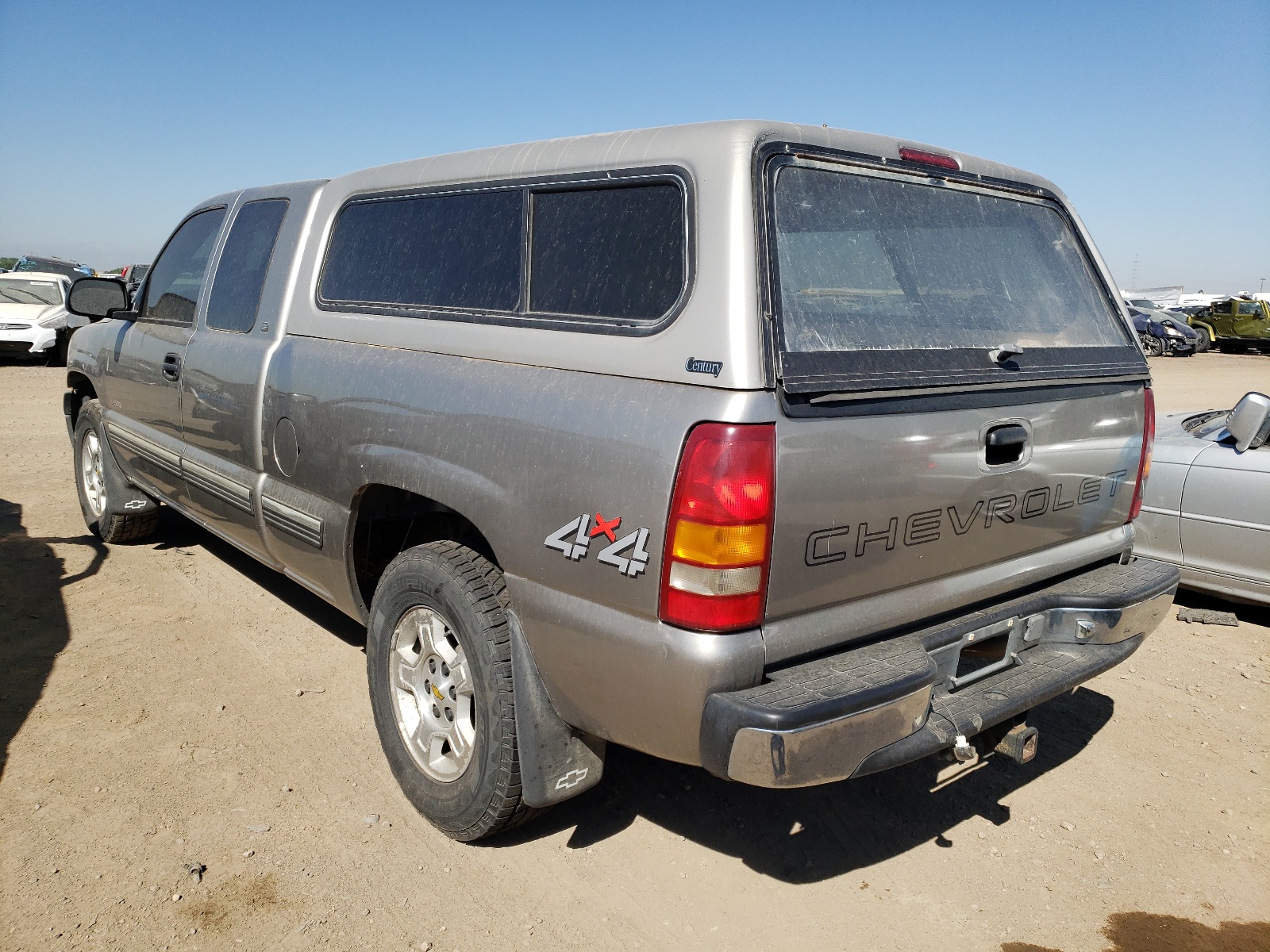 Photo 3 from auction – 1999 CHEVROLET SILVERADO with VIN 1GCEK19T6XZ169934