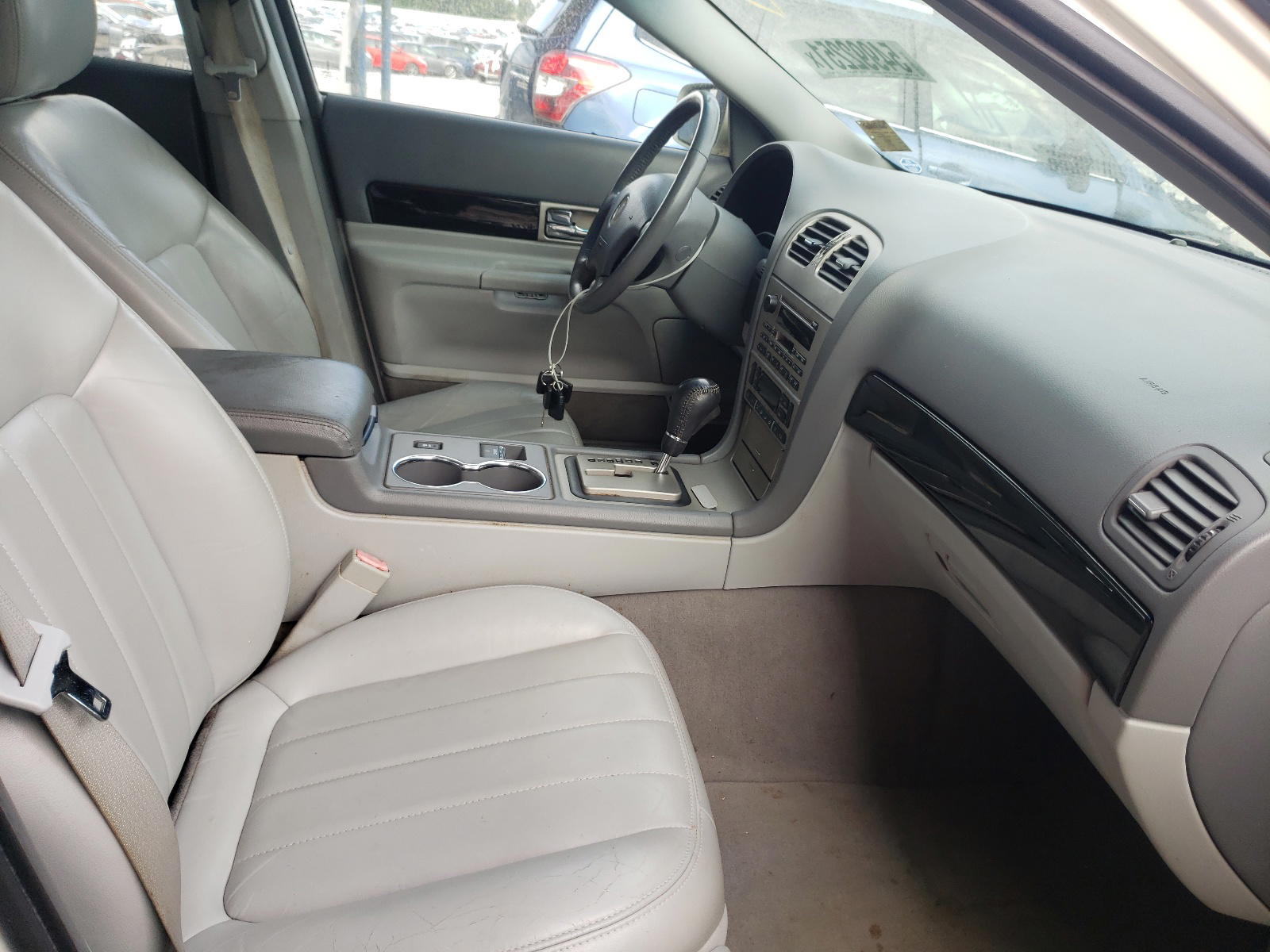 Photo 5 from auction – 2004 LINCOLN LS with VIN 1LNHM86S64Y666524