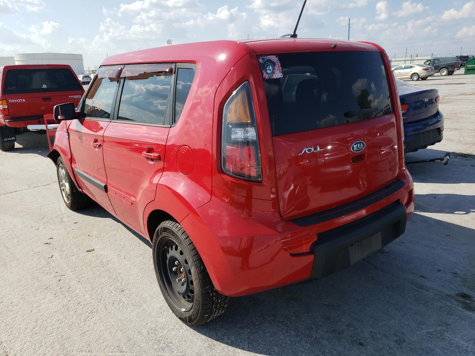 Photo 3 from auction – 2011 KIA SOUL + with VIN KNDJT2A21B7288936