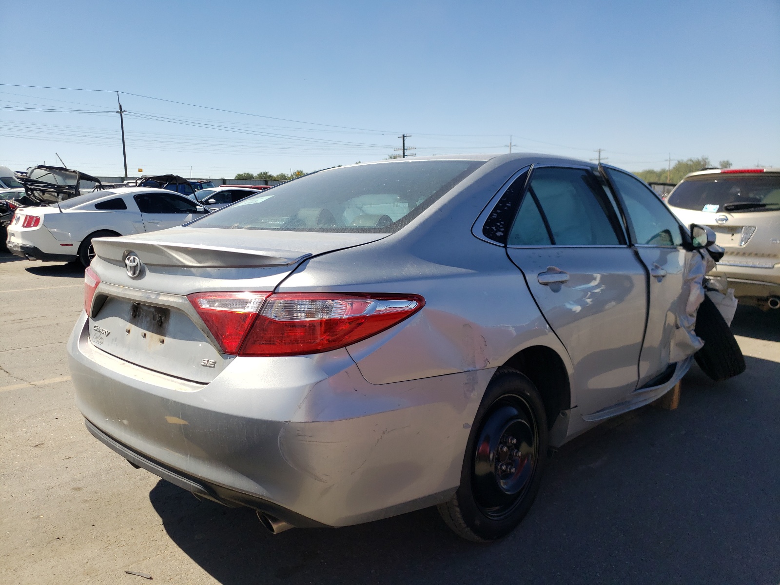 Photo 4 from auction – 2016 TOYOTA CAMRY LE with VIN 4T1BF1FK7GU575491