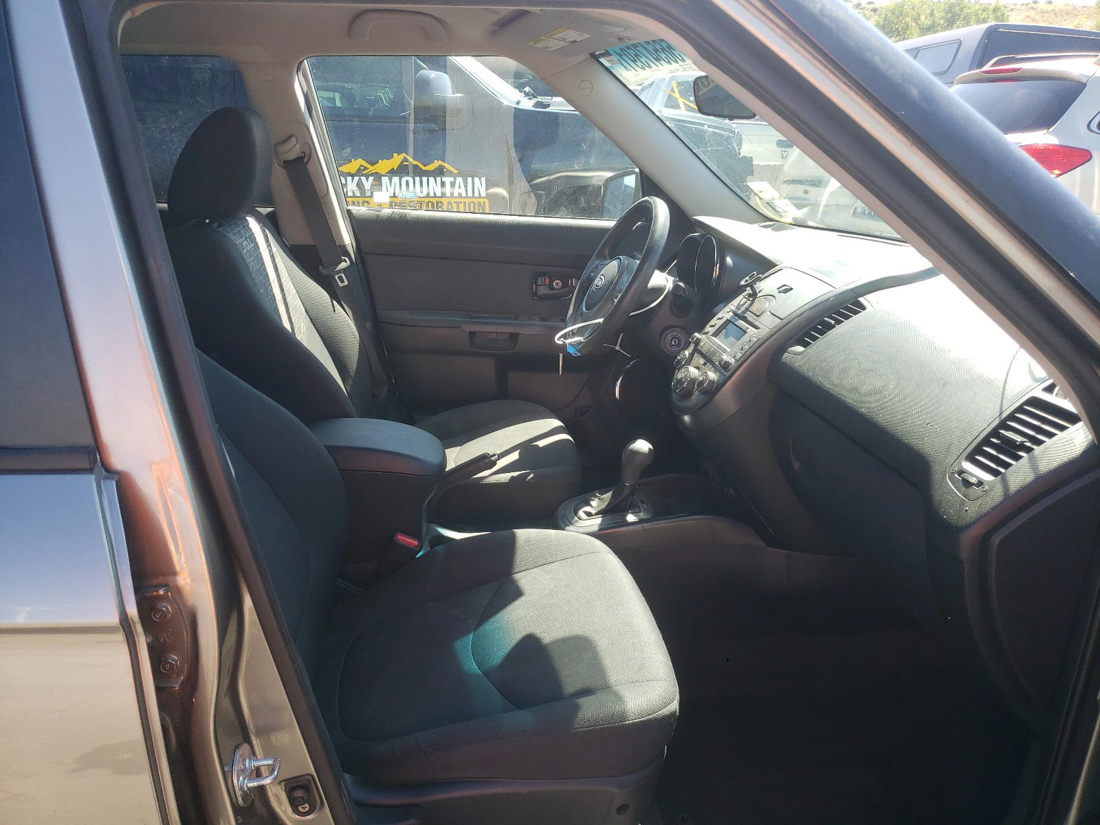 Photo 5 from auction – 2011 KIA SOUL + with VIN KNDJT2A23B7208553