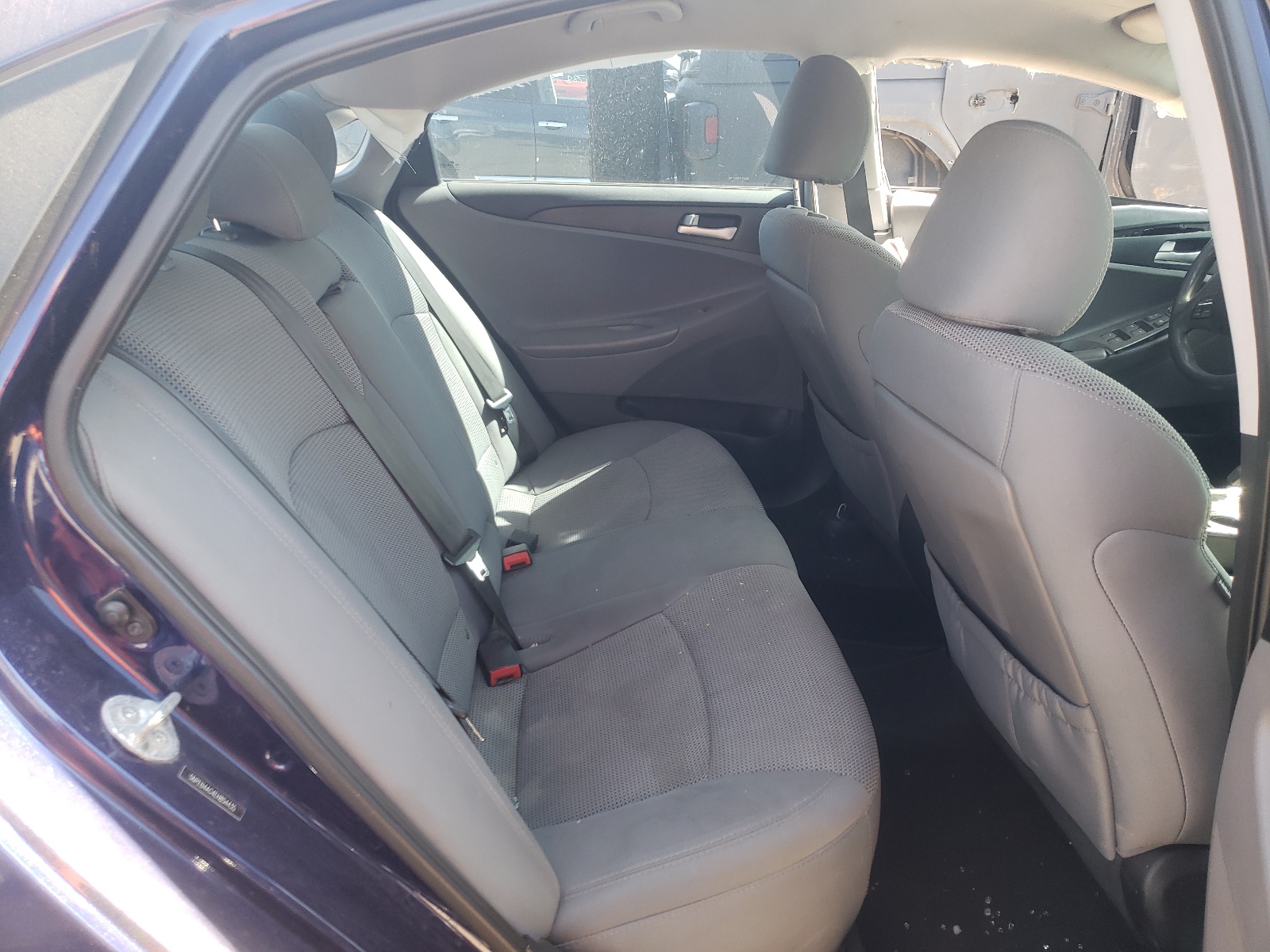 Photo 6 from auction – 2014 HYUNDAI SONATA GLS with VIN 5NPEB4AC4EH854435
