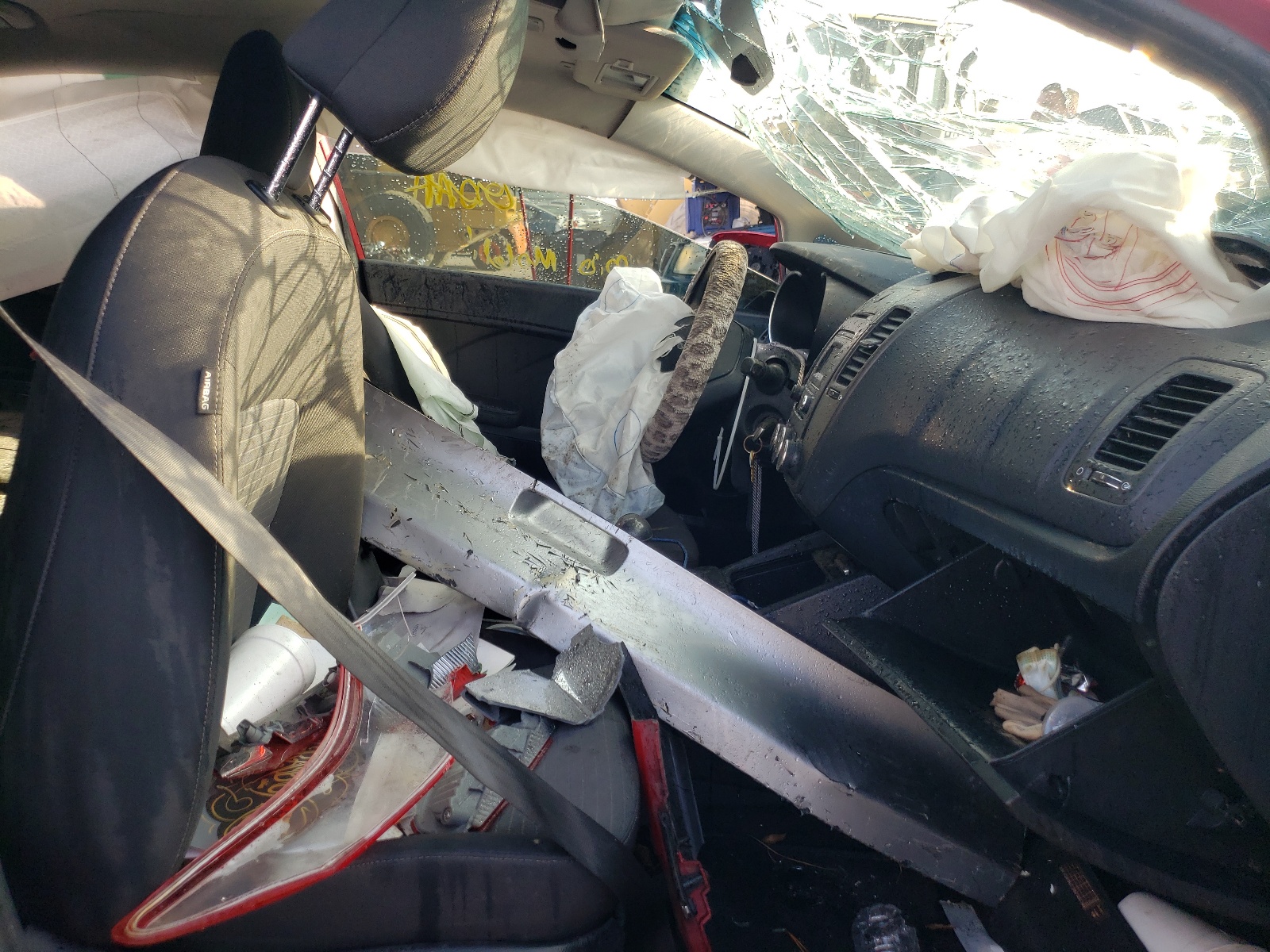 Photo 5 from auction – 2015 KIA FORTE LX with VIN KNAFX4A61F5373380
