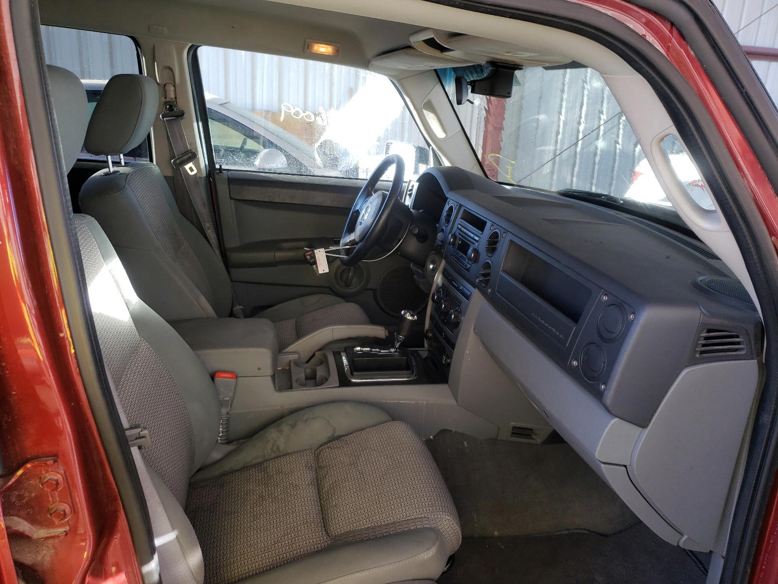 Photo 5 from auction – 2007 JEEP COMMANDER with VIN 1J8HG48KX7C611697