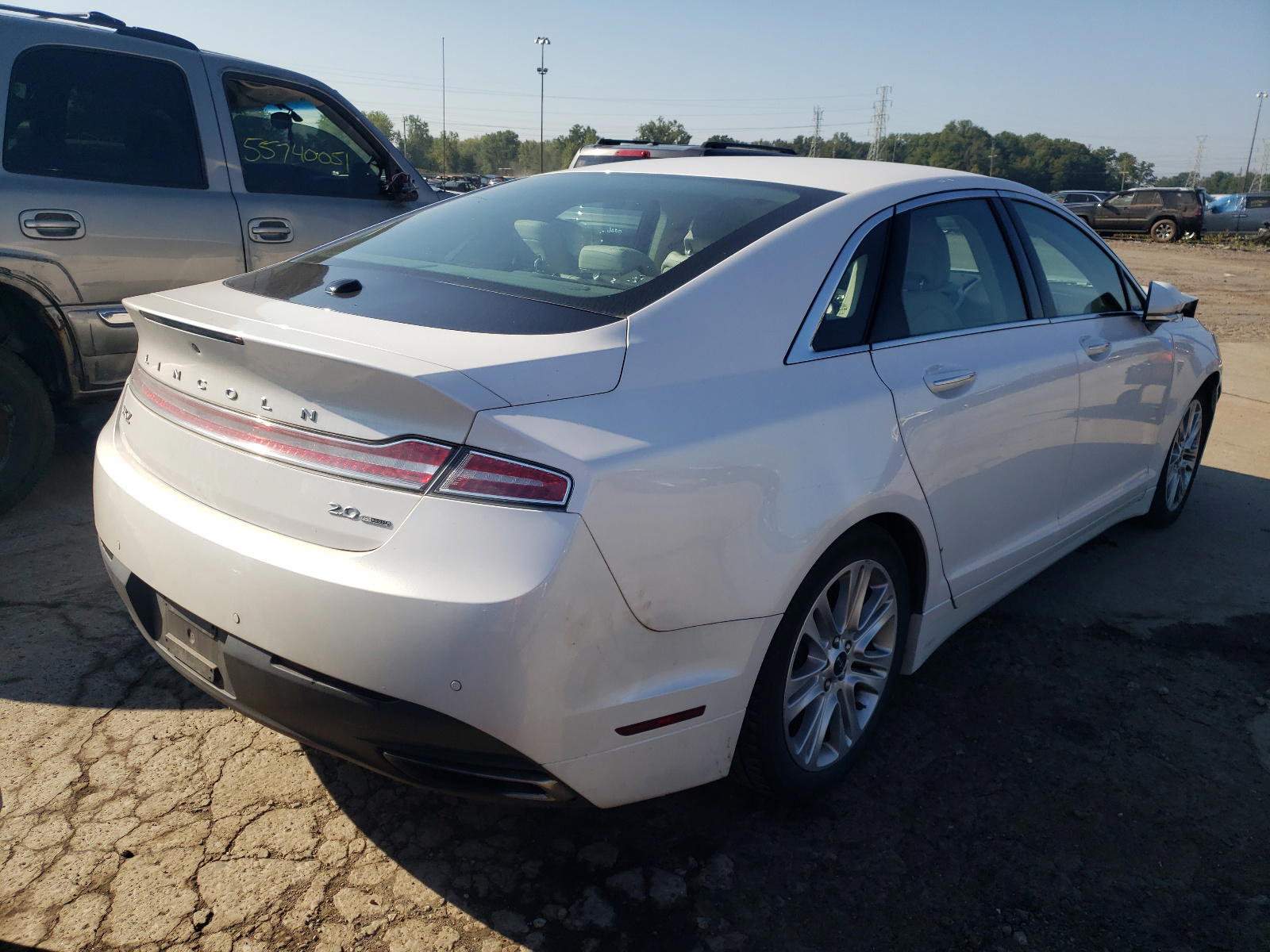 Photo 4 from auction – 2016 LINCOLN MKZ with VIN 3LN6L2G94GR633883