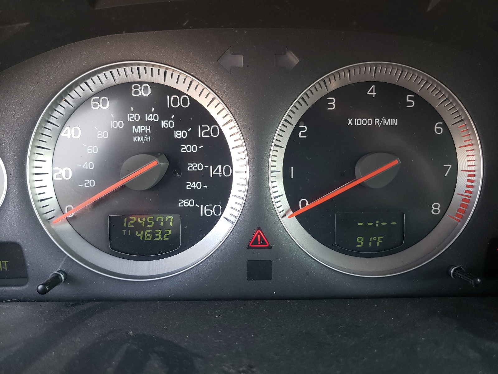 Zdjęcie 8 z aukcji – 2011 VOLVO XC90 3.2 z VIN YV4952CZ0B1571013
