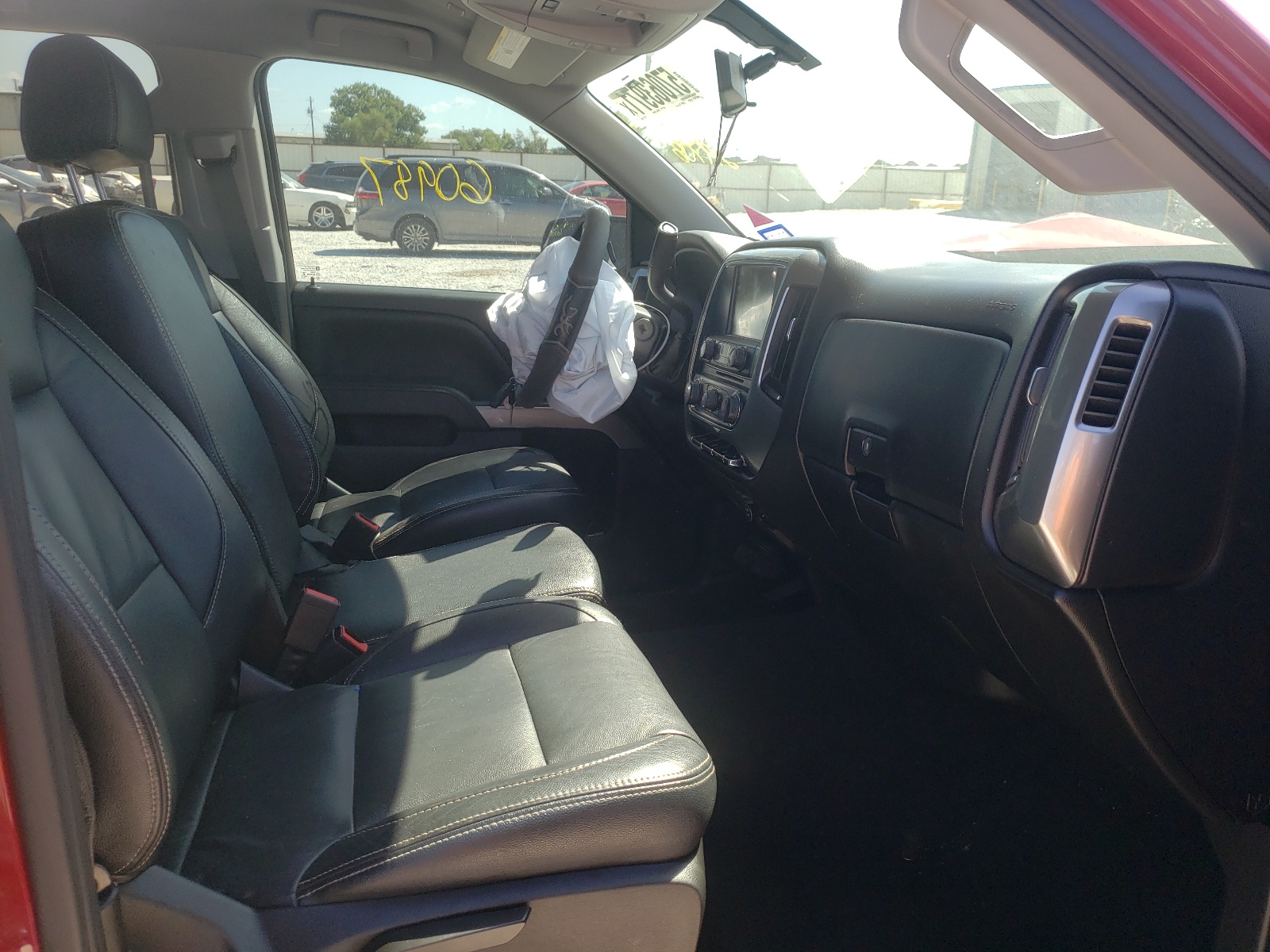 Photo 5 from auction – 2018 CHEVROLET SILVERADO with VIN 3GCUKREC8JG219708