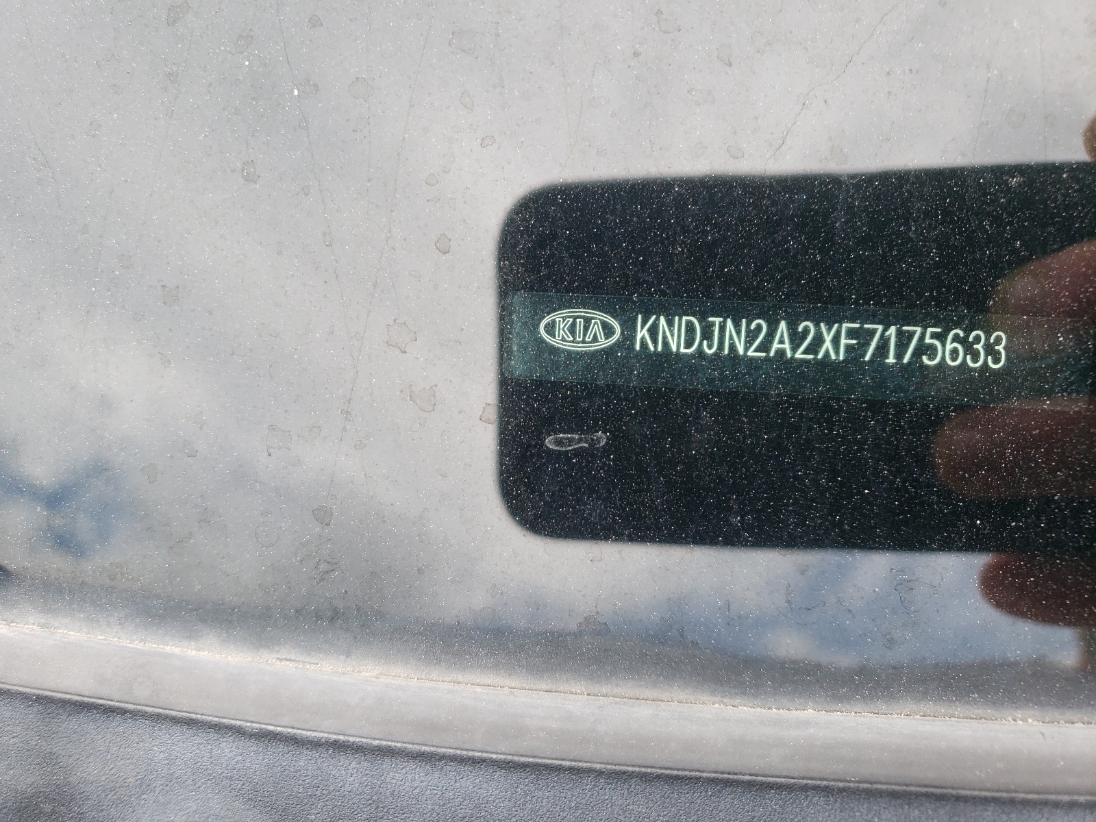 Photo 10 from auction – 2015 KIA SOUL with VIN KNDJN2A2XF7175633