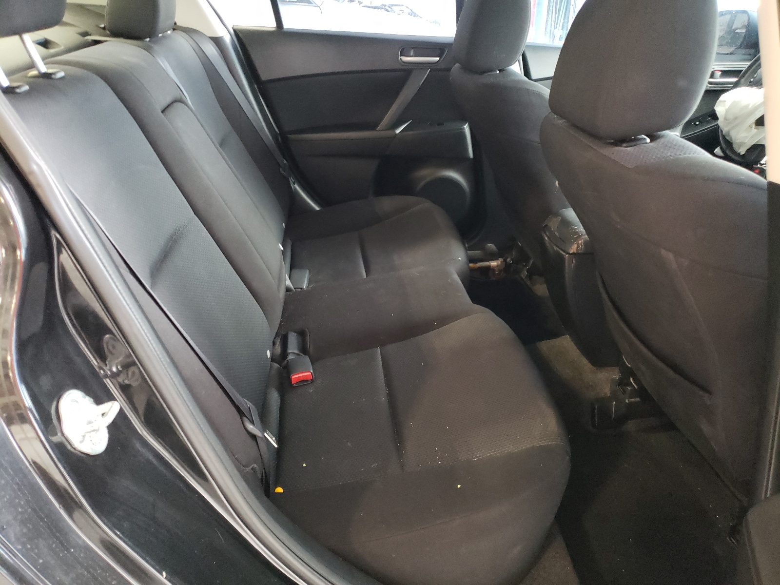 Photo 6 from auction – 2010 MAZDA 3 I with VIN JM1BL1SF6A1266979