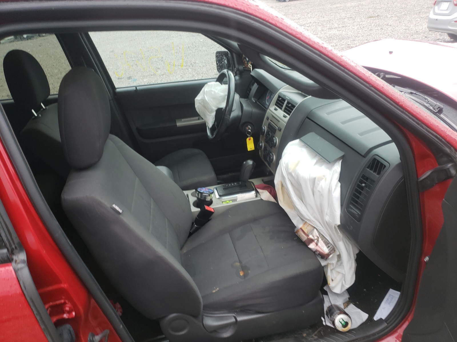 Photo 5 from auction – 2011 FORD ESCAPE XLT with VIN 1FMCU9DG8BKB11556