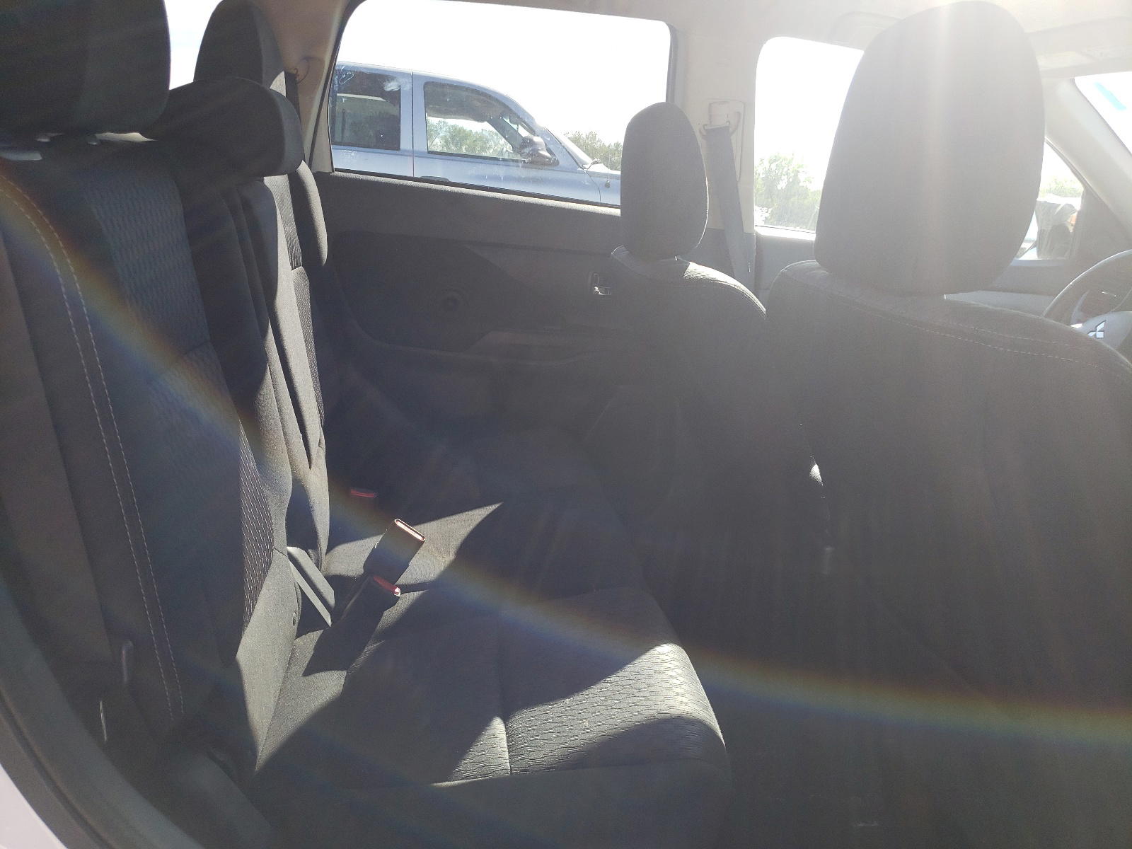 Photo 6 from auction – 2015 MITSUBISHI OUTLANDER with VIN JA4AD2A3XFZ011745