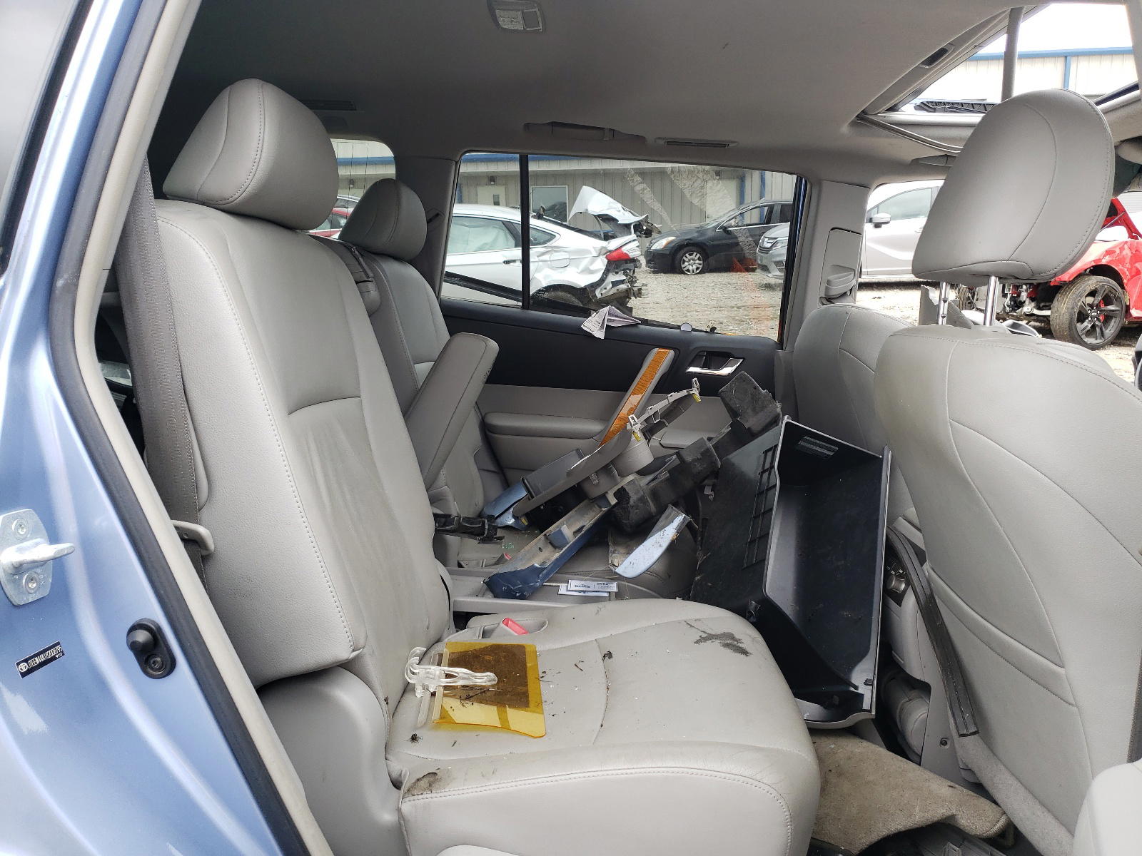 Photo 6 from auction – 2008 TOYOTA HIGHLANDER with VIN JTEEW44A182008795