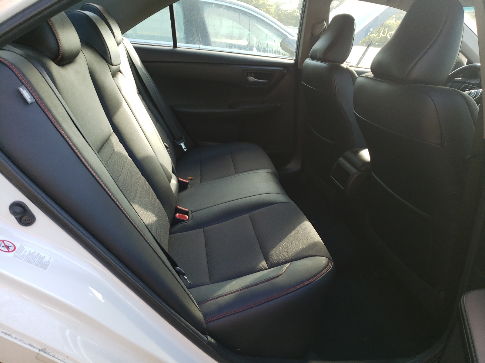 Photo 6 from auction – 2017 TOYOTA CAMRY LE with VIN 4T1BF1FK4HU396956