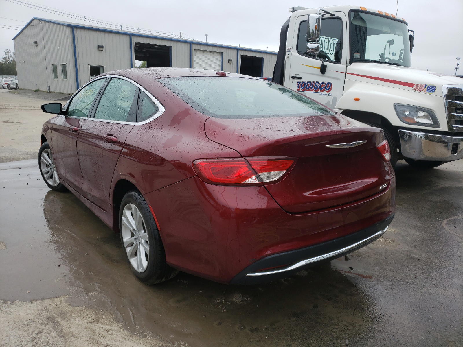 Photo 3 from auction – 2015 CHRYSLER 200 LIMITE with VIN 1C3CCCAB2FN759657