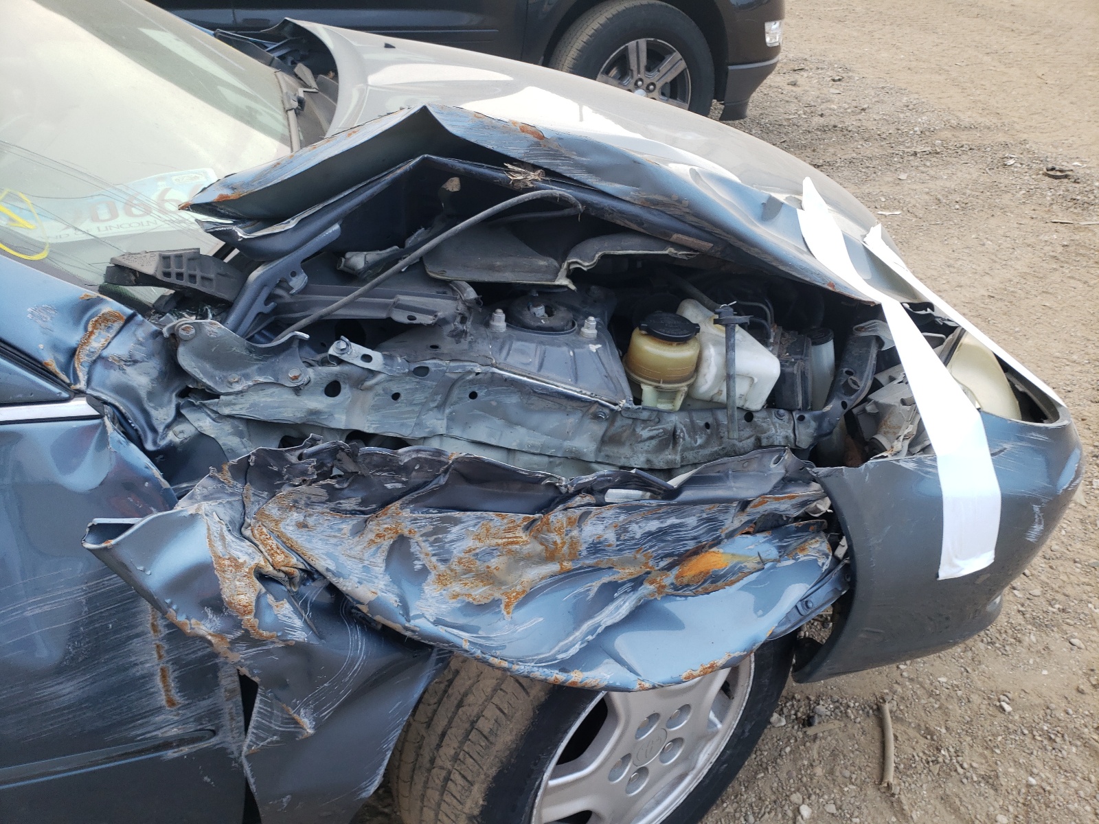 Photo 9 from auction – 2002 TOYOTA CAMRY LE with VIN 4T1BF30K62U523136