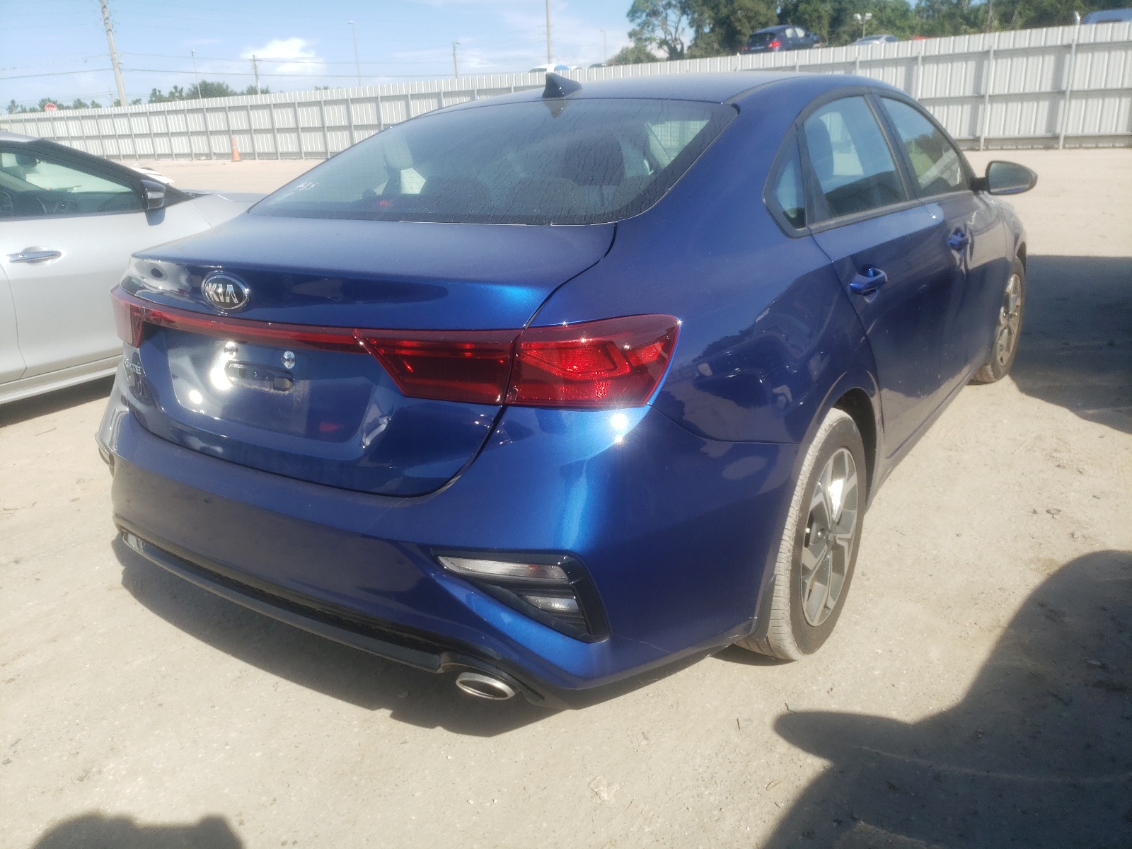 Photo 4 from auction – 2020 KIA FORTE FE with VIN 3KPF24AD0LE246135