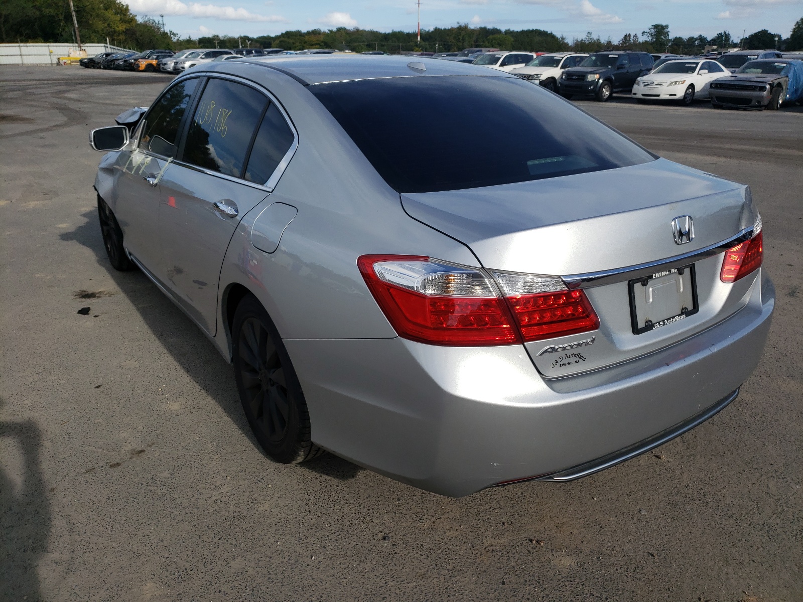 Photo 3 from auction – 2014 HONDA ACCORD EXL with VIN 1HGCR2F89EA170226