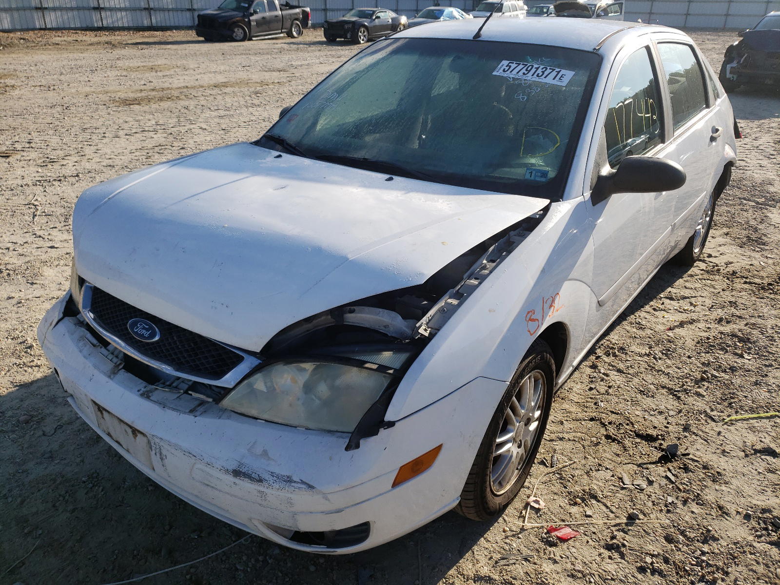 Photo 2 from auction – 2007 FORD FOCUS with VIN 1FAFP34N37W186689