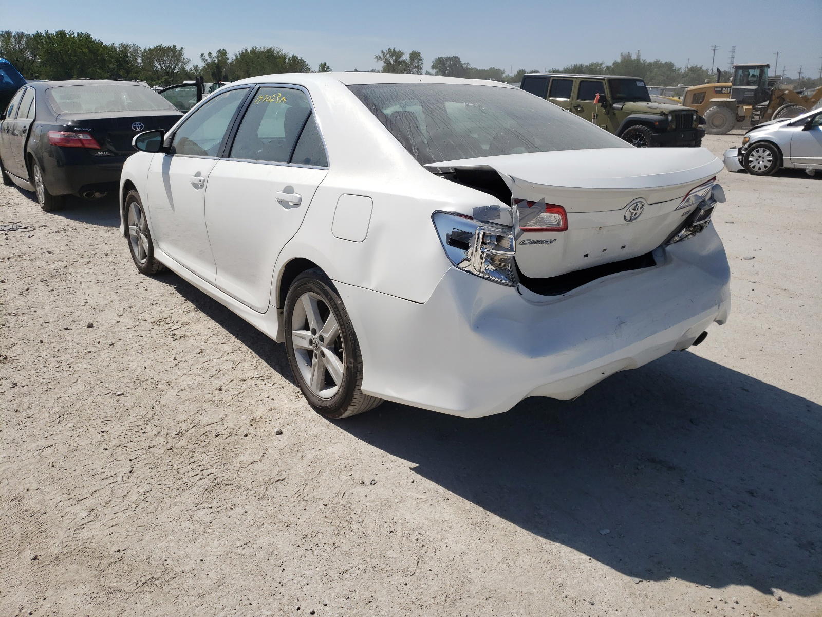Photo 3 from auction – 2012 TOYOTA CAMRY BASE with VIN 4T1BF1FK5CU561471