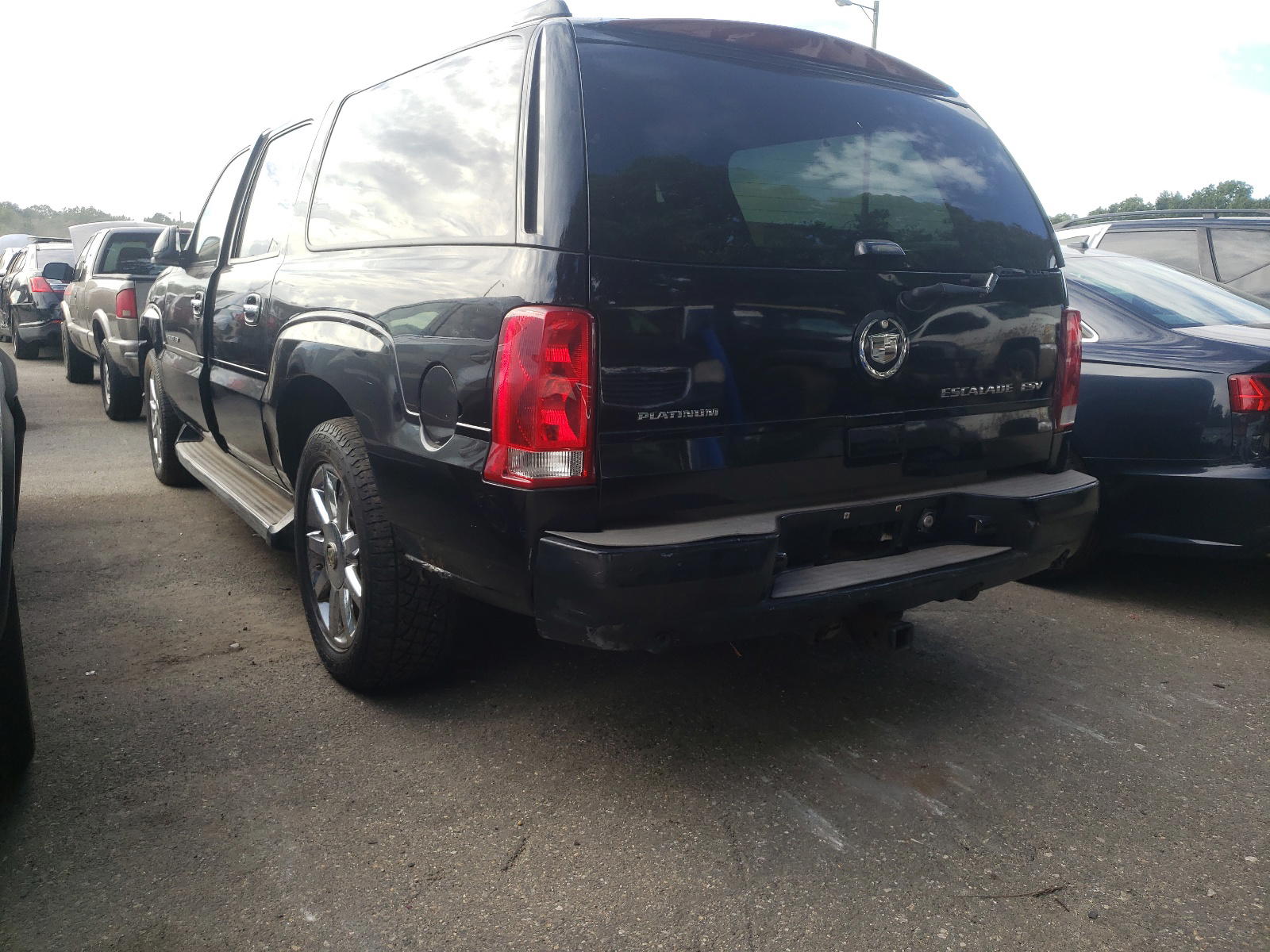 Photo 3 from auction – 2006 CADILLAC ESCALADE E with VIN 3GYFK66N86G126776