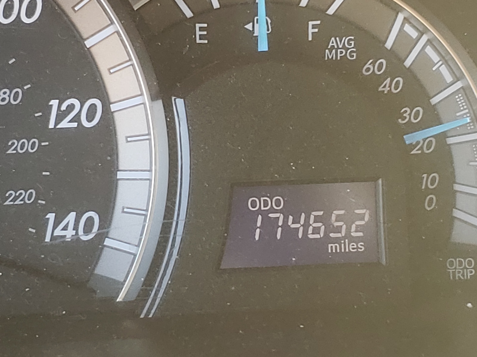 Photo 8 from auction – 2014 TOYOTA CAMRY L with VIN 4T1BF1FK8EU827648