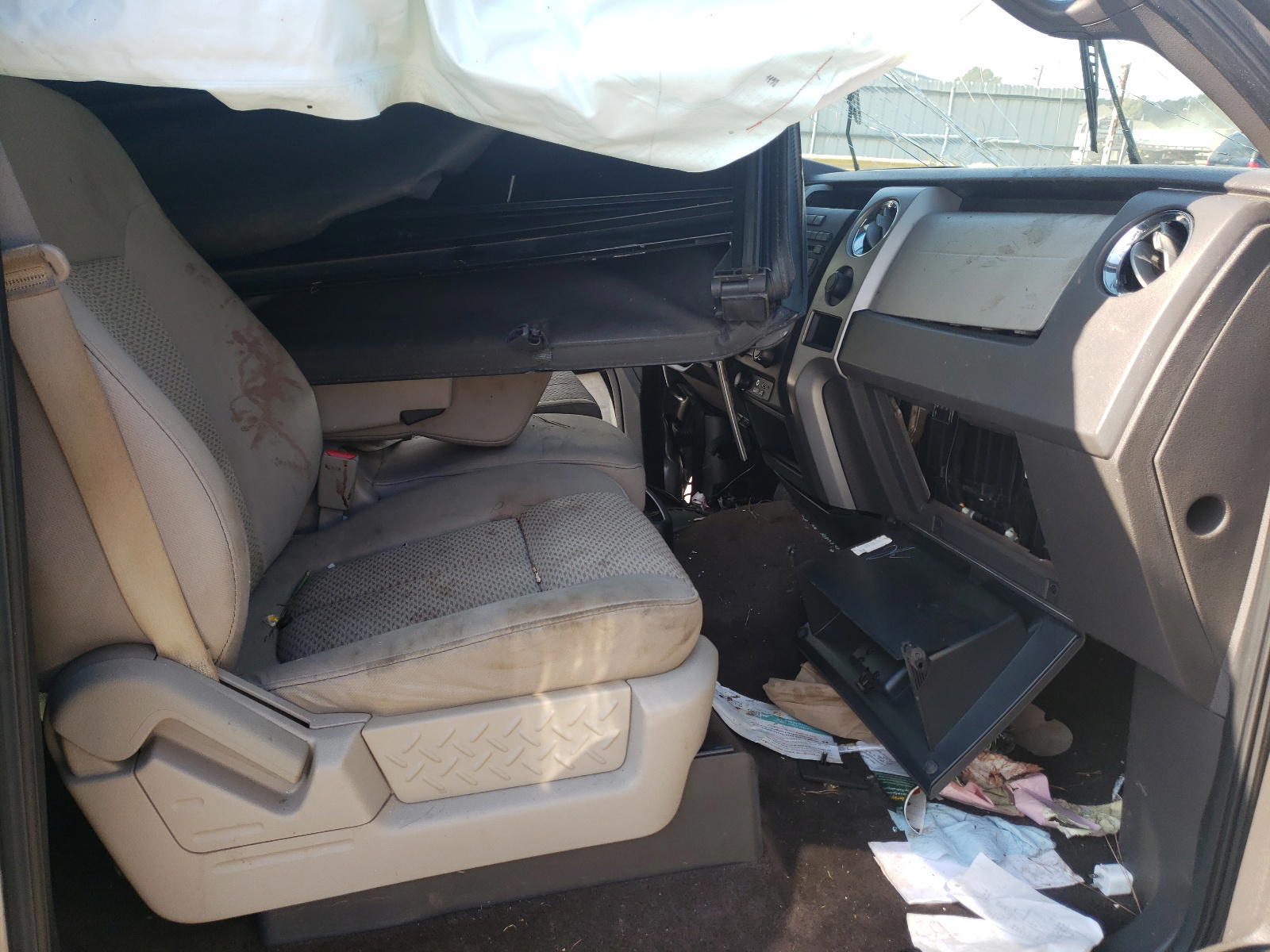 Photo 5 from auction – 2010 FORD F150 SUPER with VIN 1FTFW1EV3AFD62339