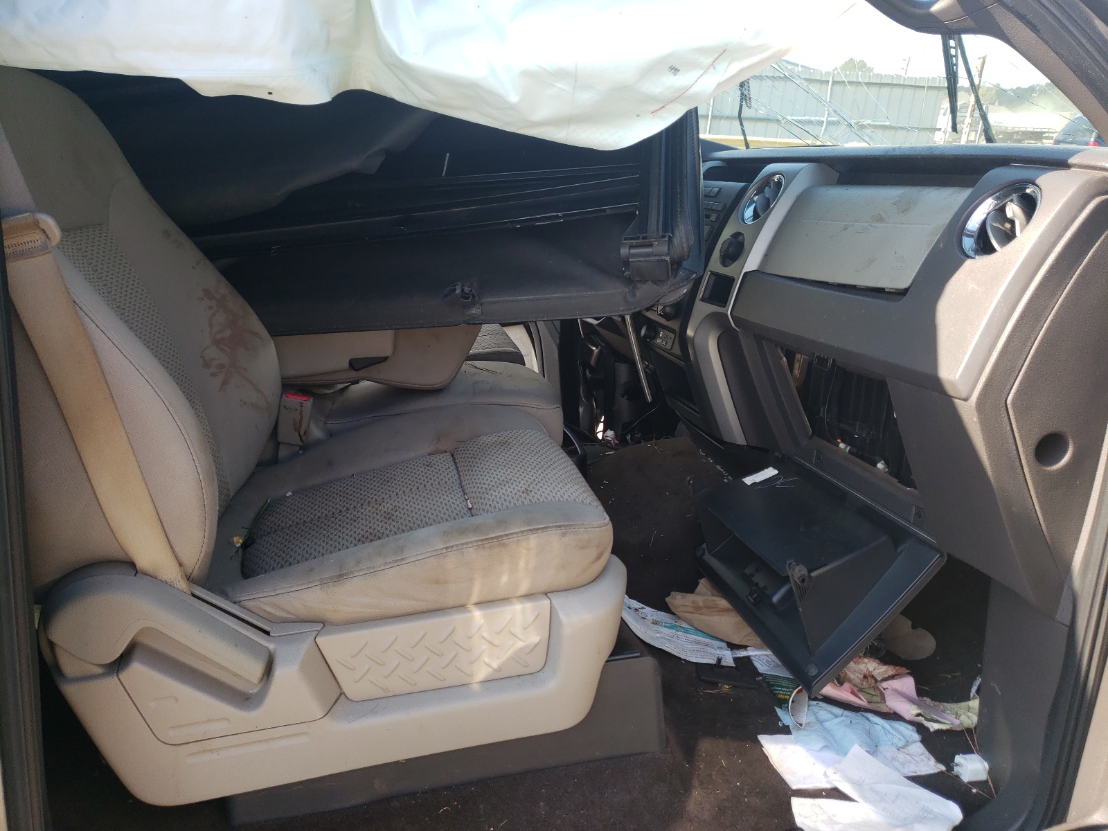 Zdjęcie 5 z aukcji – 2010 FORD F150 SUPER z VIN 1FTFW1EV3AFD62339