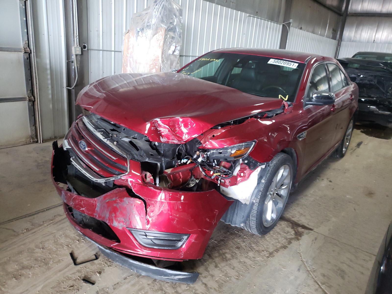 Photo 2 from auction – 2017 FORD TAURUS LIM with VIN 1FAHP2F8XHG117262