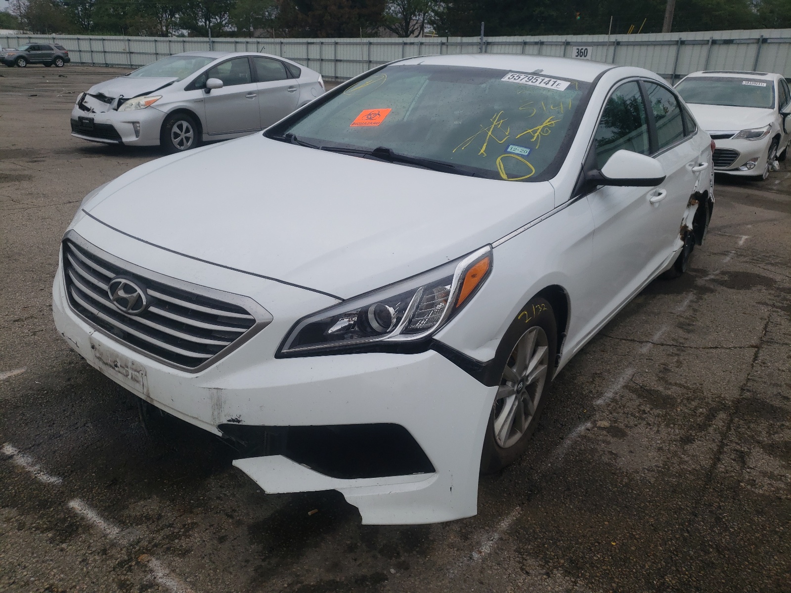 Photo 2 from auction – 2017 HYUNDAI SONATA SE with VIN 5NPE24AF2HH476016