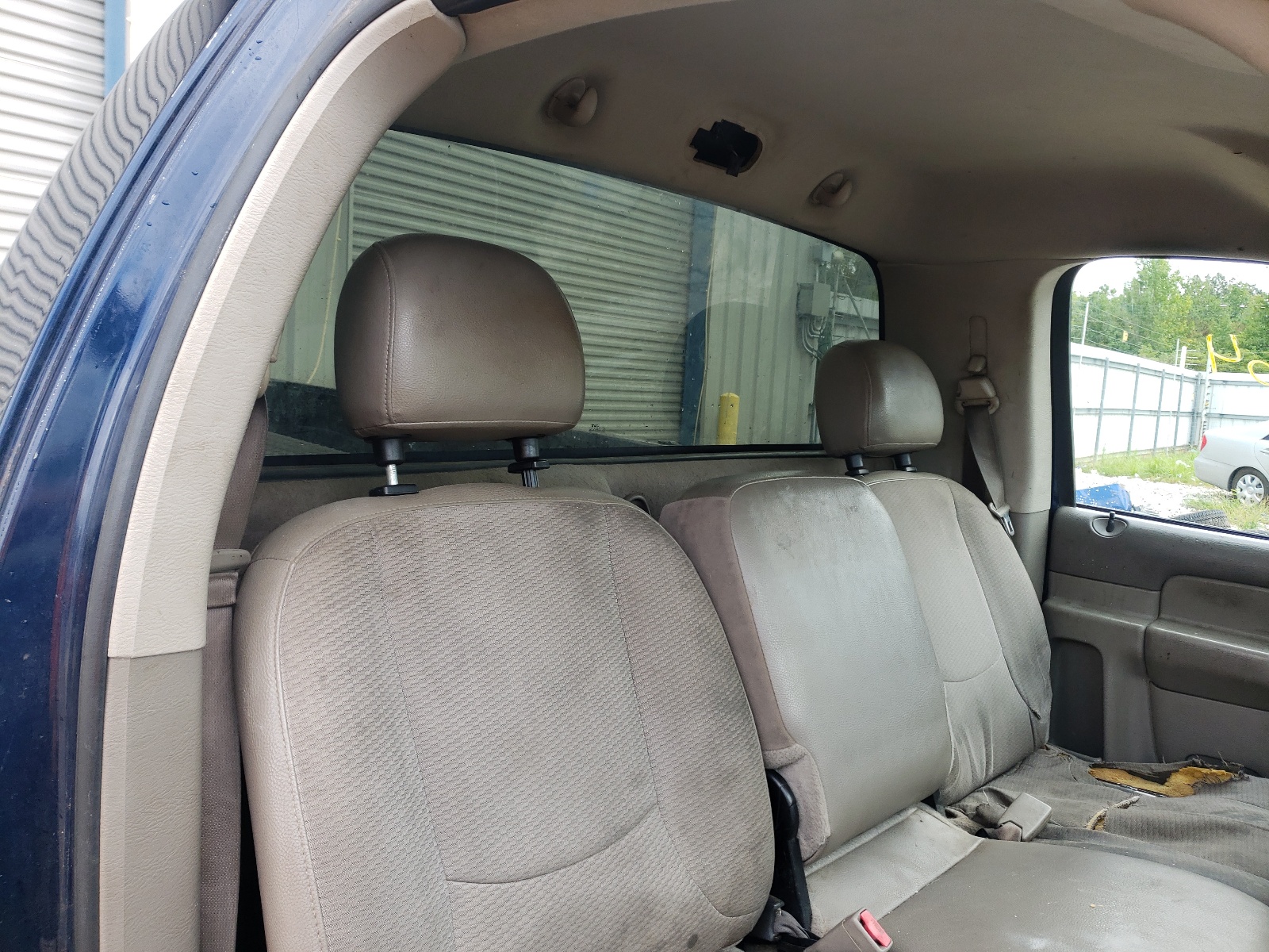 Photo 6 from auction – 2004 DODGE RAM 1500 S with VIN 1D7HA16N24J137231