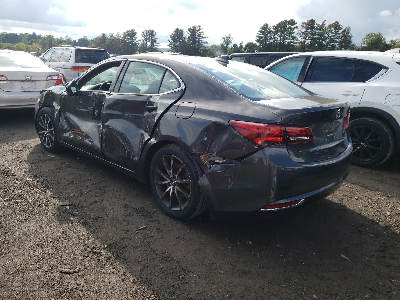 Photo 3 from auction – 2015 ACURA TLX with VIN 19UUB2F34FA006994