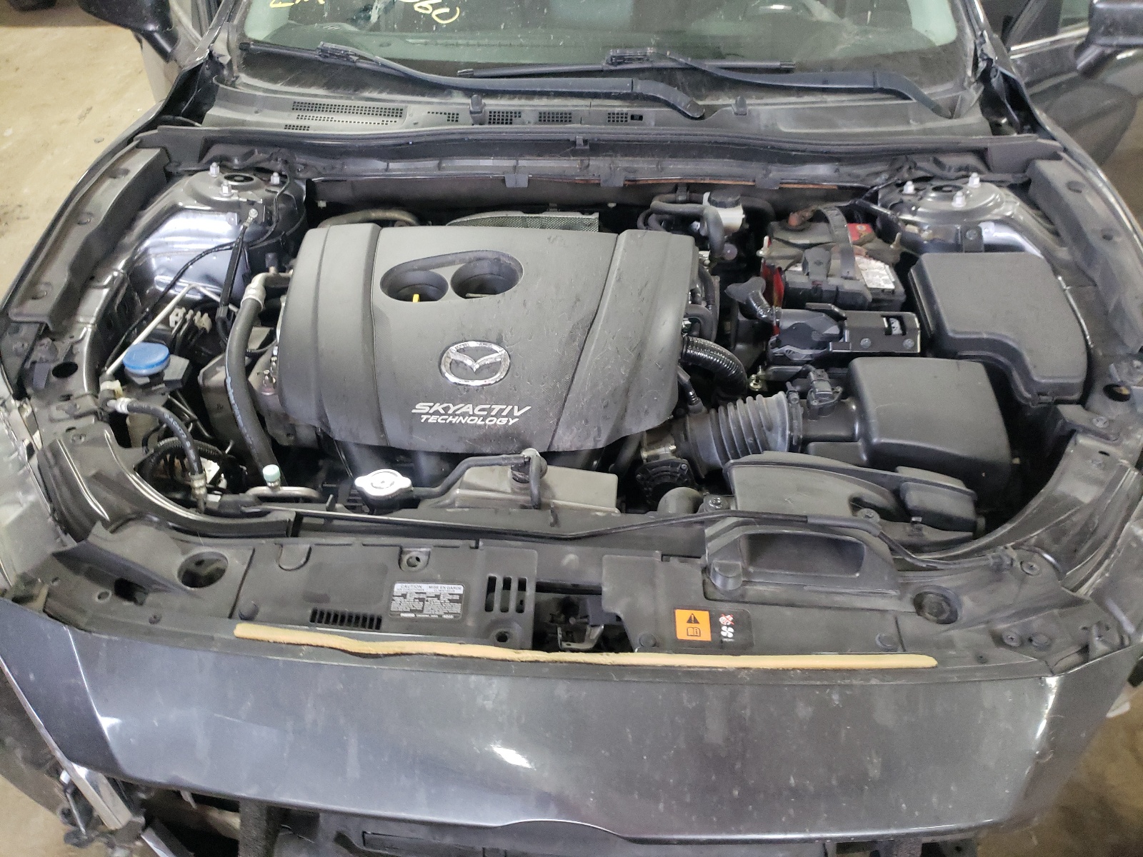 Photo 7 from auction – 2014 MAZDA 3 TOURING with VIN JM1BM1V38E1140840